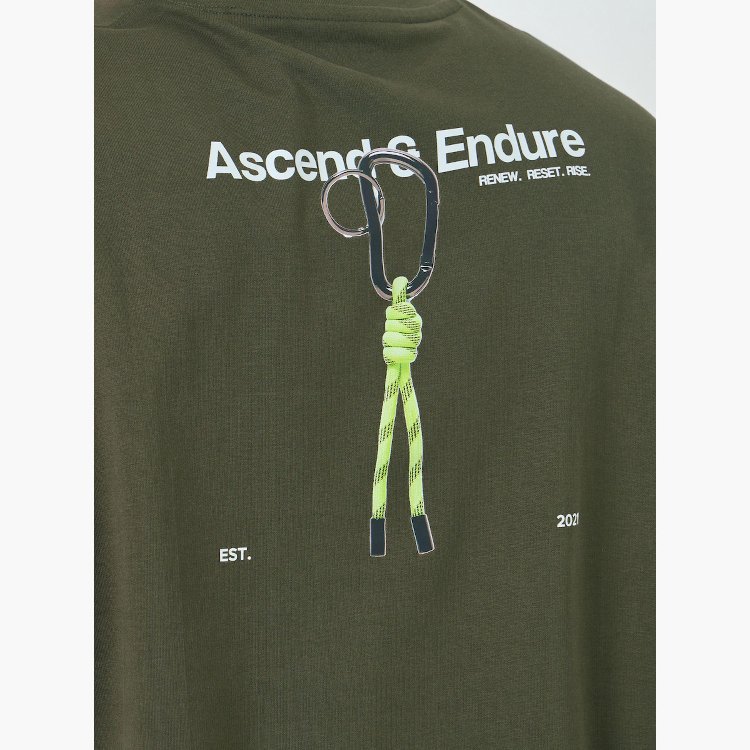 تيشيرت رجالي واسع بطبعة جرافيك خلفية-men-clothing-tshirtsandpolos-tshirts-image-4