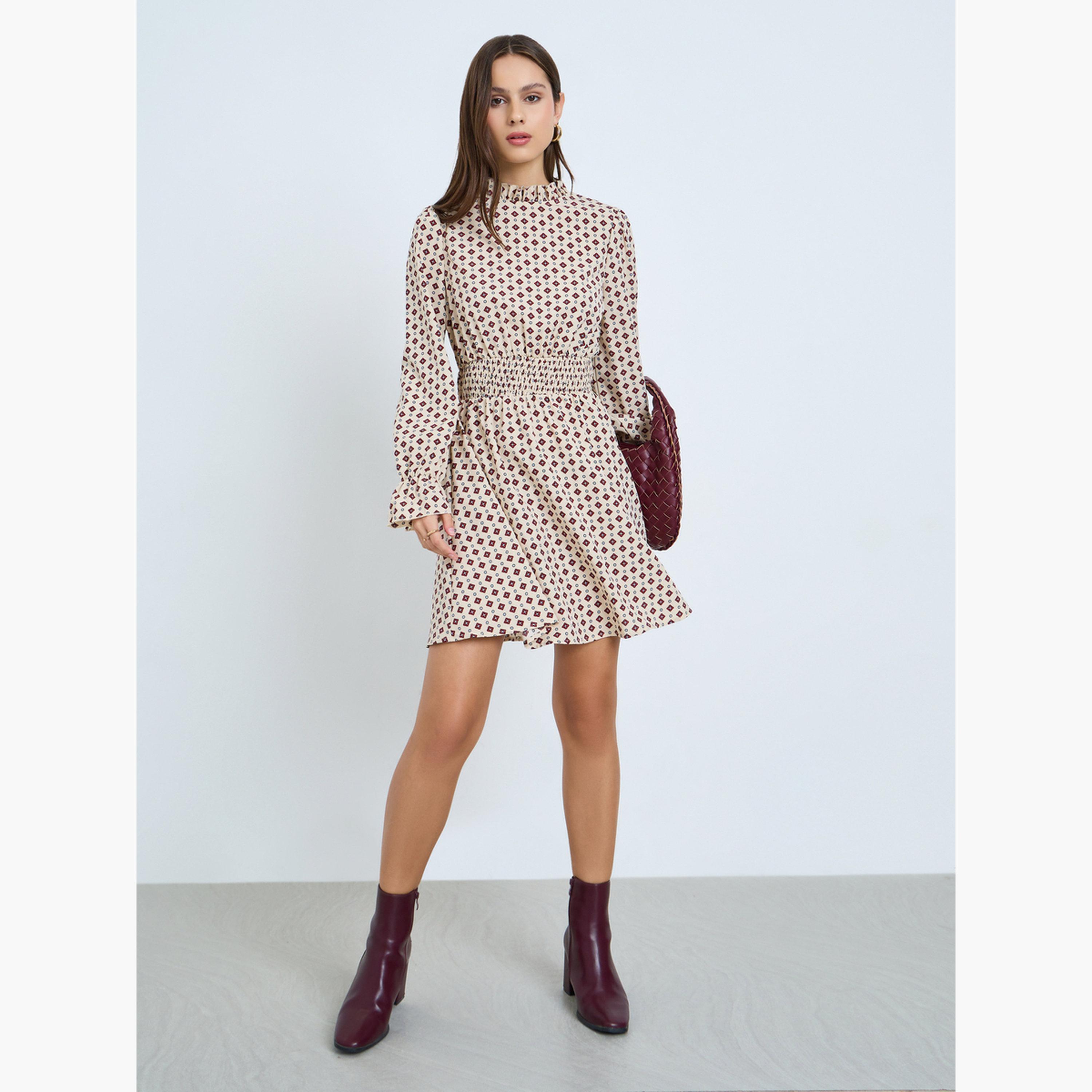 تيك تو - فستان قصير تصميم A بلون بيج مزخرف بالكامل-women-clothing-dresses-image-2