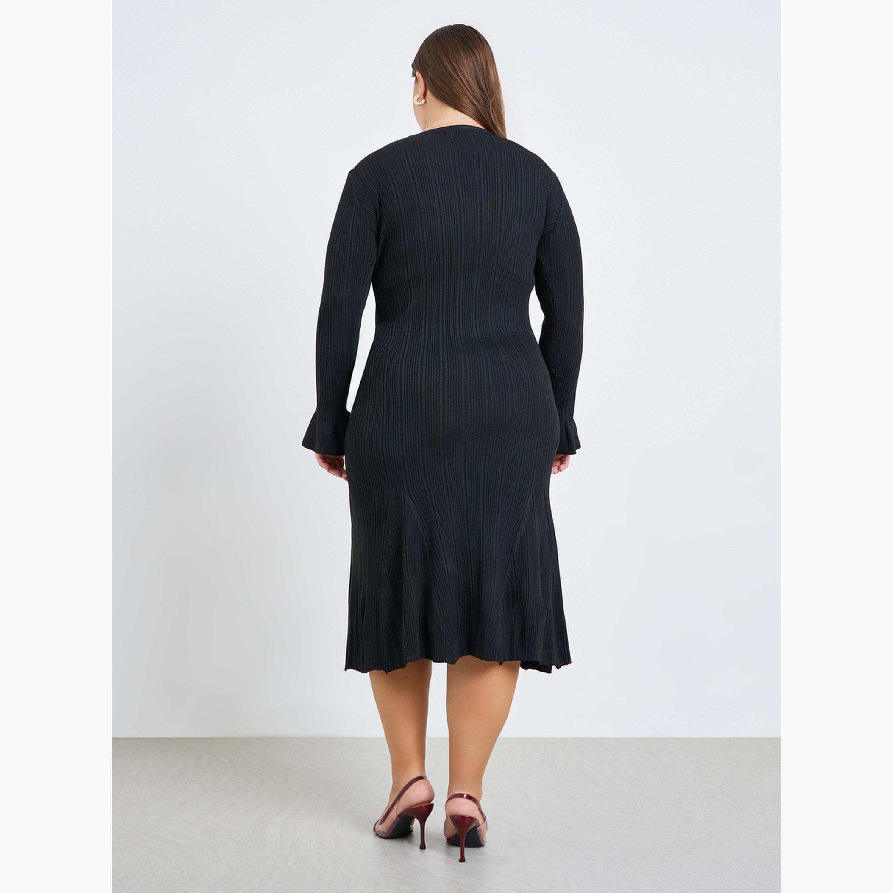 Styli Plus Size Ribbed Knit Button Detail Midi Dress-women-clothing-dresses-image-4