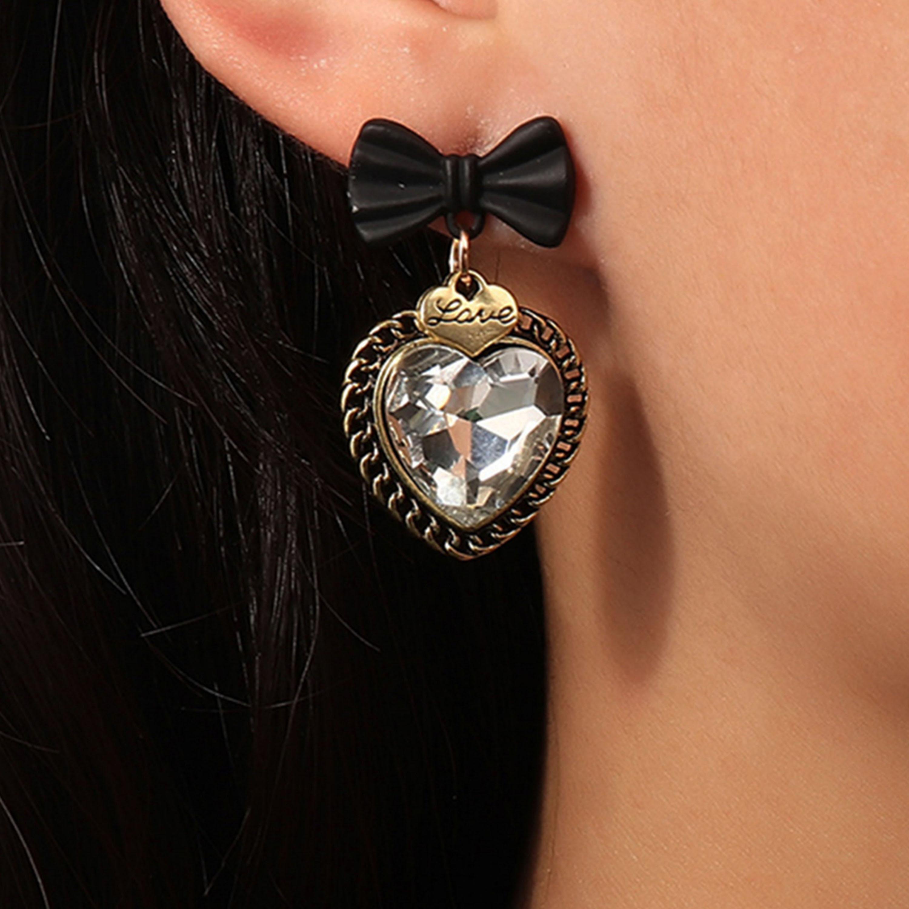 تيك تو - أقراط متدلية على شكل فيونكة وقلب-women-watchesandjewellery-jewellery-earrings-image-2