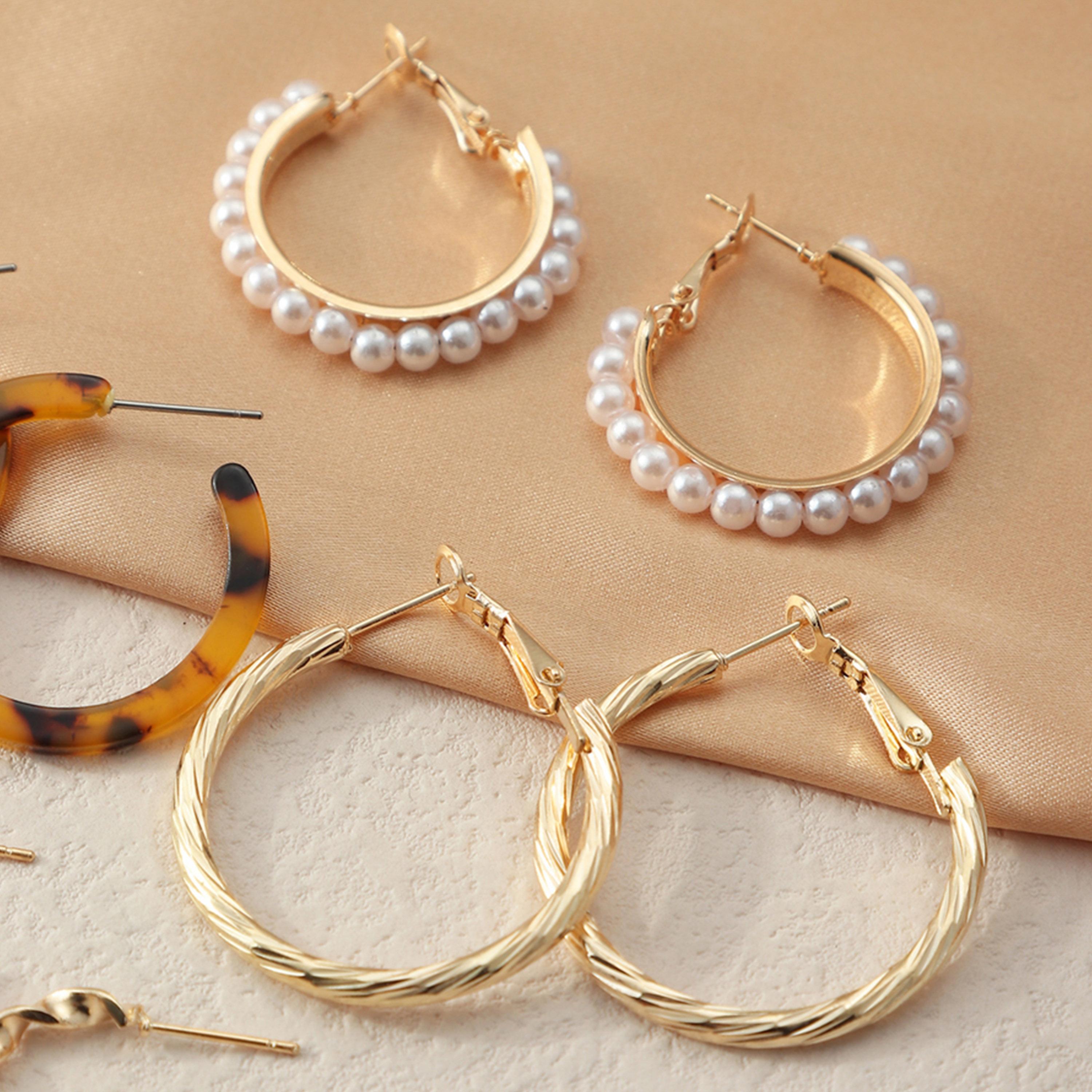 تيك تو - مجموعة من 5 أقراط دائرية بطبعة جلد النمر من اللؤلؤ الصناعي-women-watchesandjewellery-jewellery-earrings-image-3