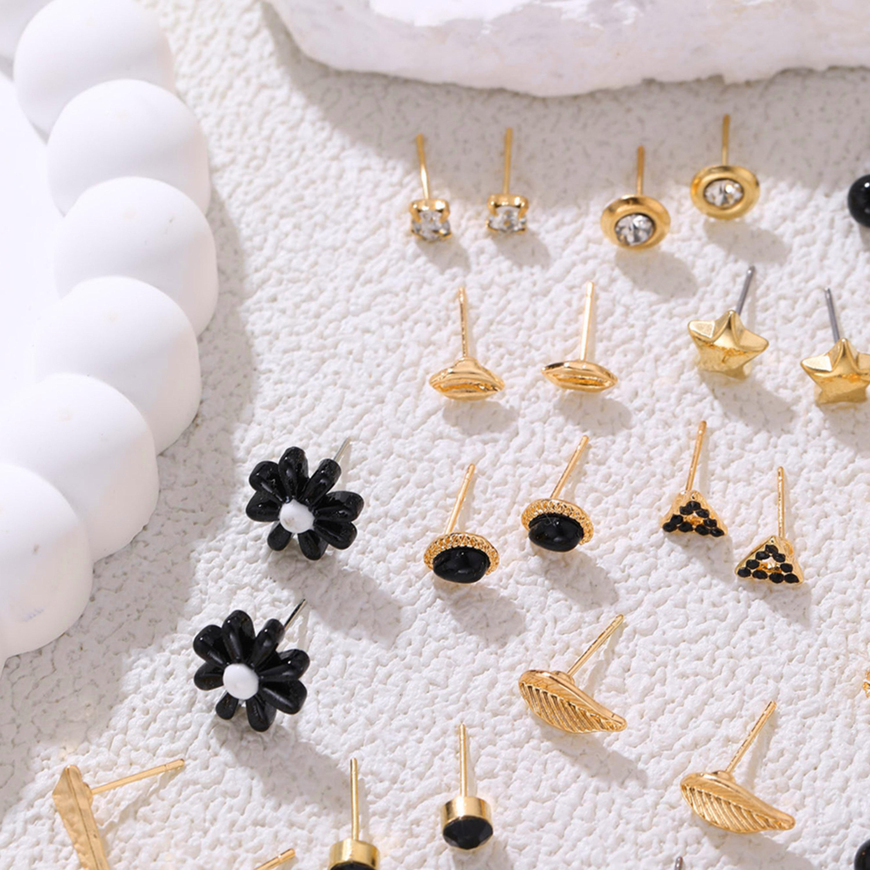 تيك تو - مجموعة من 30 قرطًا بسيطًا على شكل زهرة وفيونكة-women-watchesandjewellery-jewellery-earrings-image-4