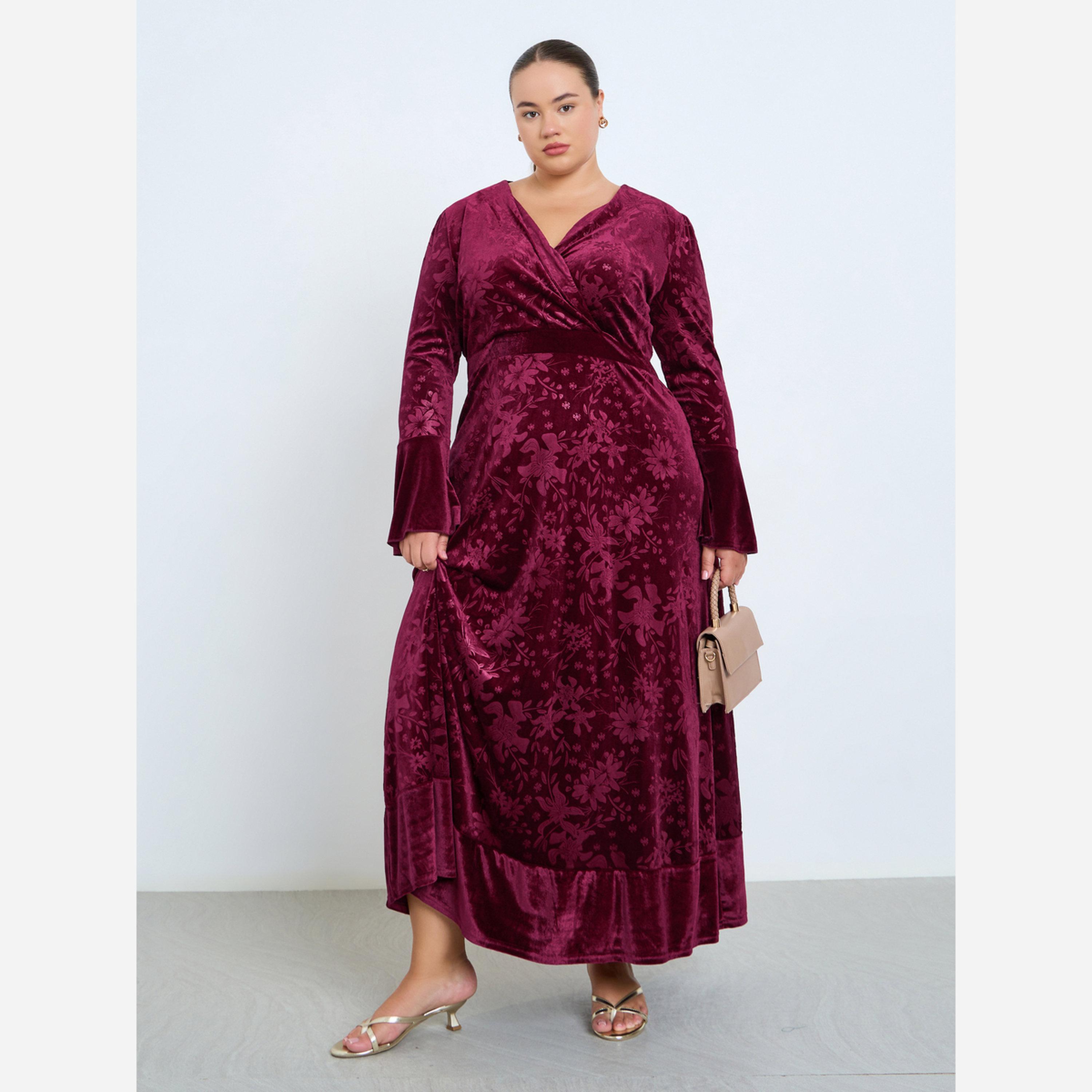 ستايلي - فستان متوسط الطول مخمل لون برغندي مقاس واسع-women-clothing-dresses-image-1