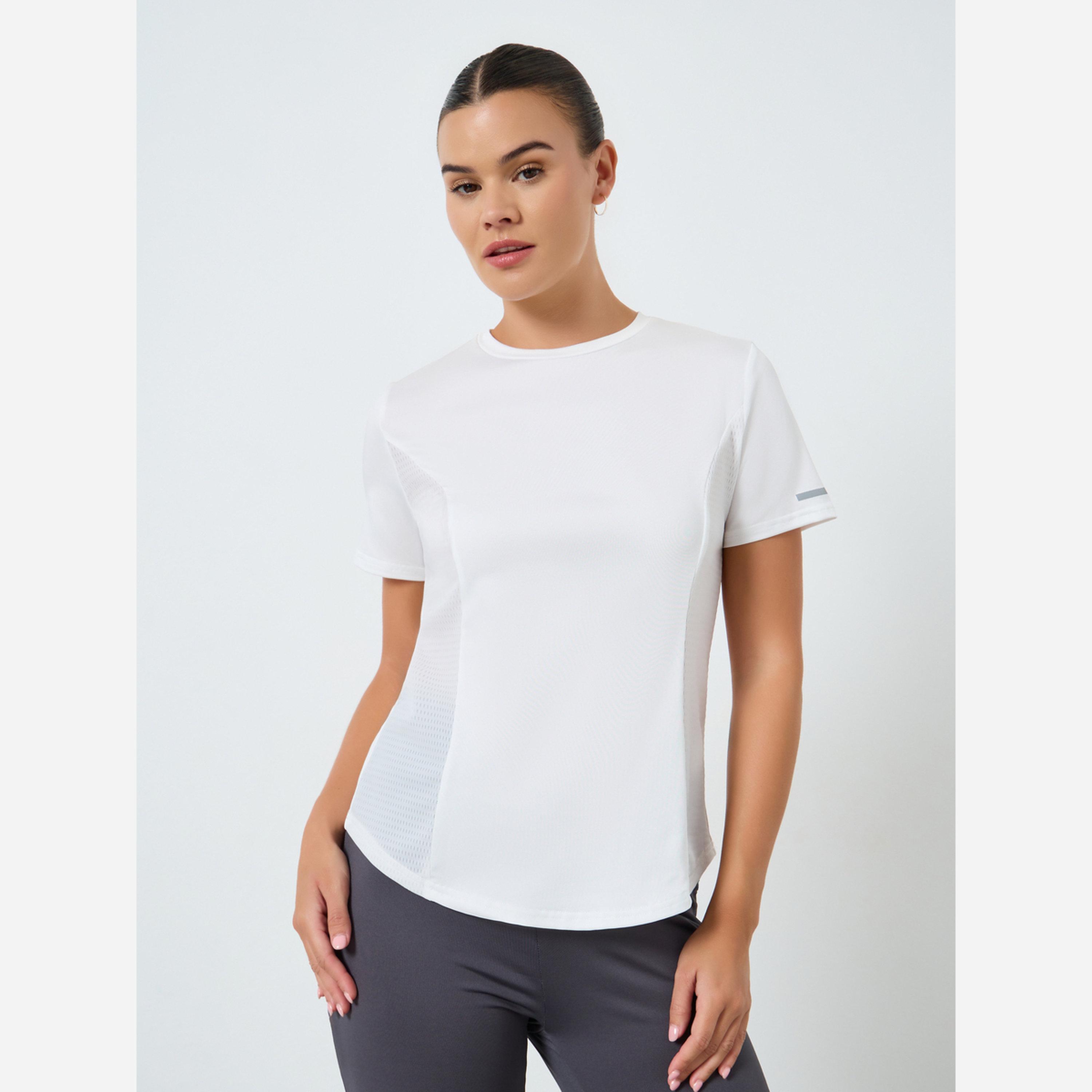 ستايلي - توب أكمام قصيرة مع طبقة مكشوفة وتفصيل شبكي خلفي-women-clothing-sportswearandactivewear-tshirtsandvests-image-1