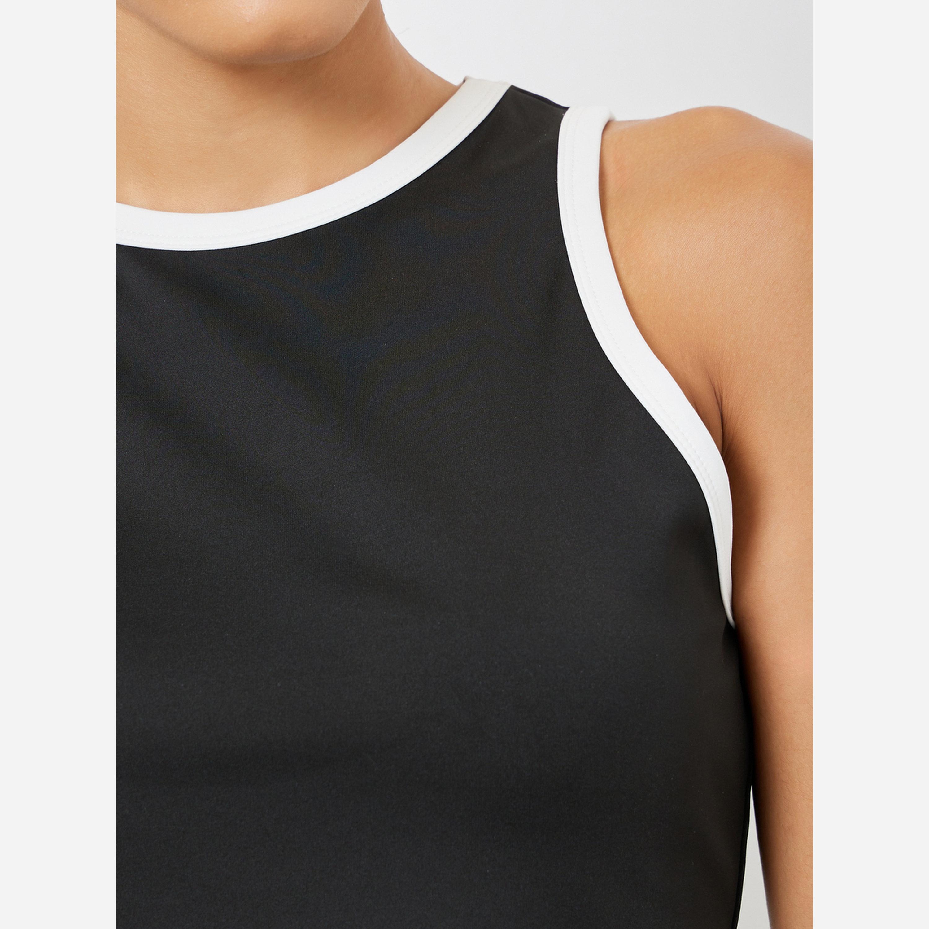 ستايلي - طقم مكون من بلوزة قصيرة بحزام لون مغاير وبنطال مقاس واسع مستقيم-women-clothing-sportswearandactivewear-trackpantsandtracksuits-image-4