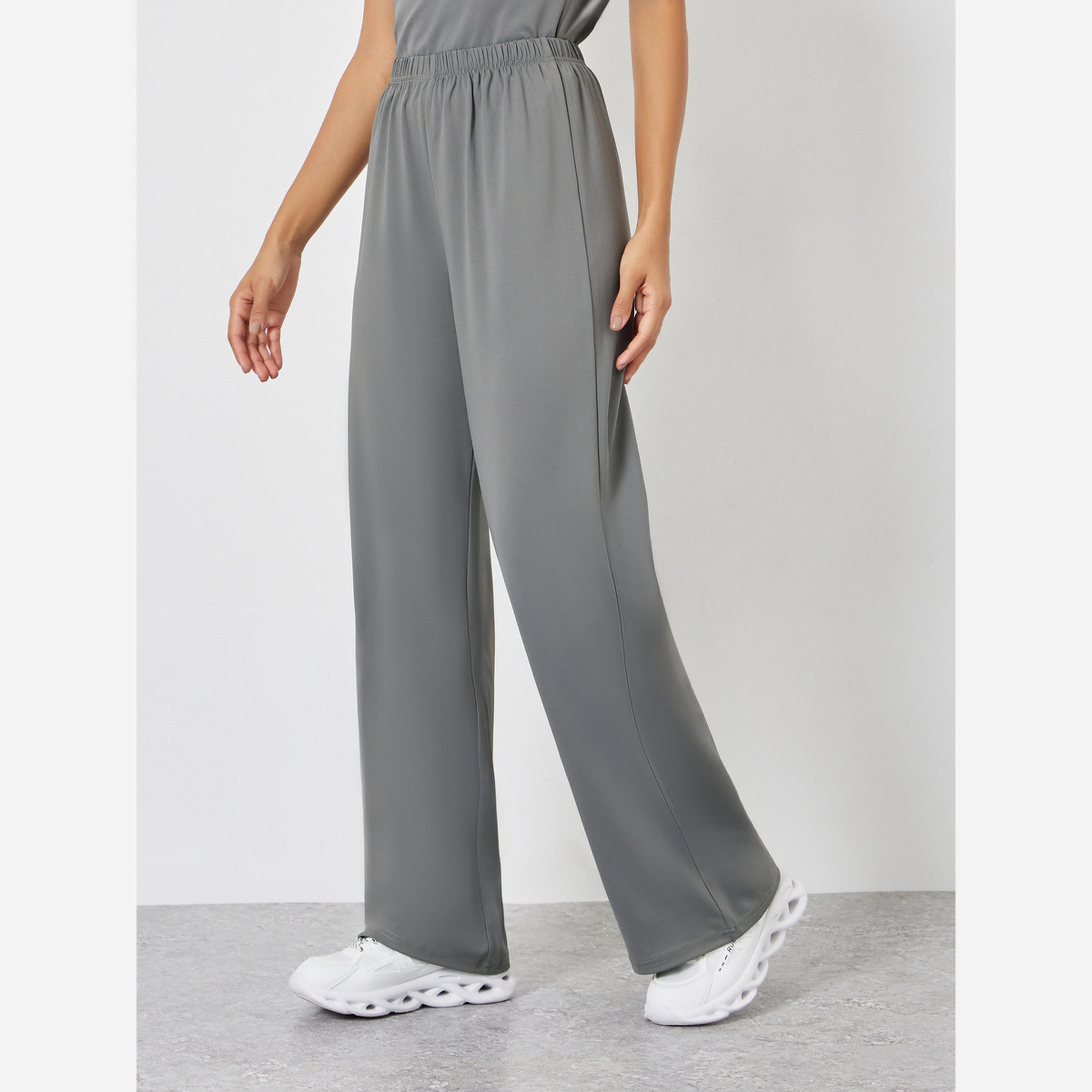 Styli Solid Crop Top and Loose Straight Pants Set-women-clothing-sportswearandactivewear-trackpantsandtracksuits-image-4