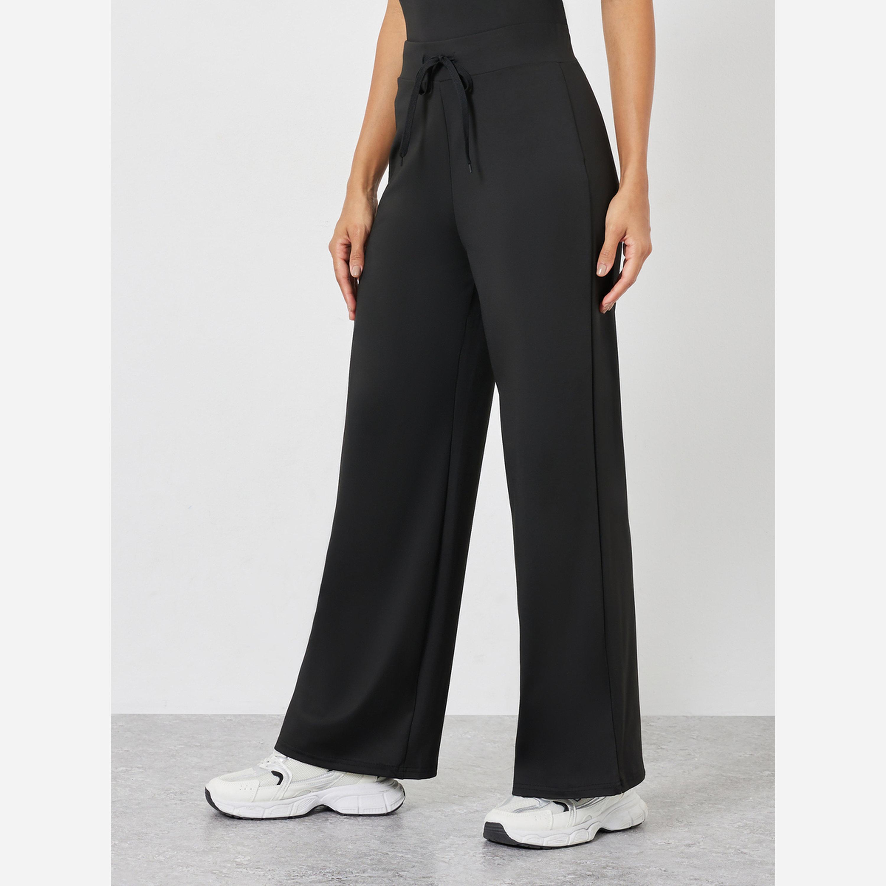 Styli Solid Crop Top and Drawstring Loose Pants Set-women-clothing-sportswearandactivewear-trackpantsandtracksuits-image-4