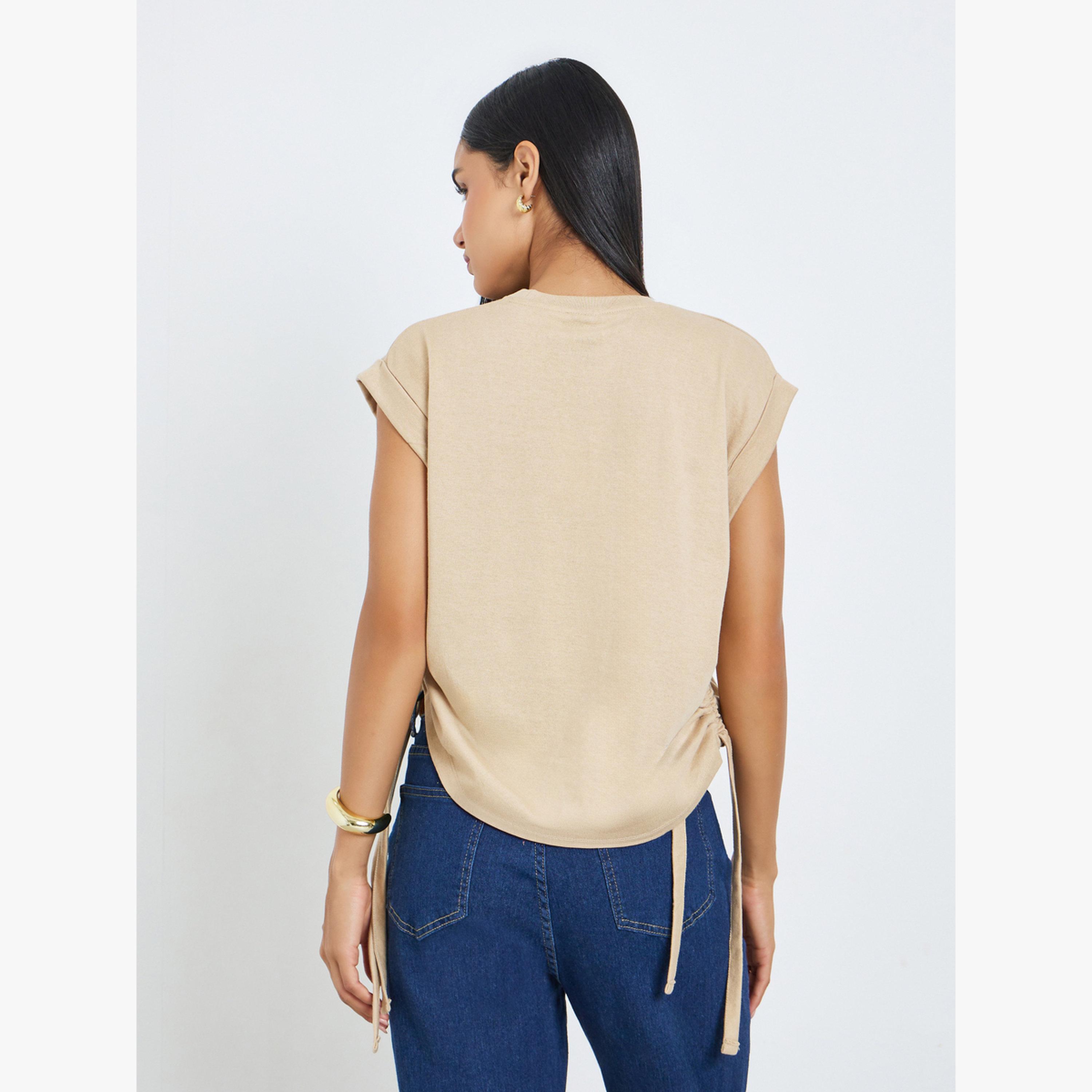 تيشيرت برباط جانبي وتفاصيل مزمومة لون بيج-women-clothing-tshirts-image-3