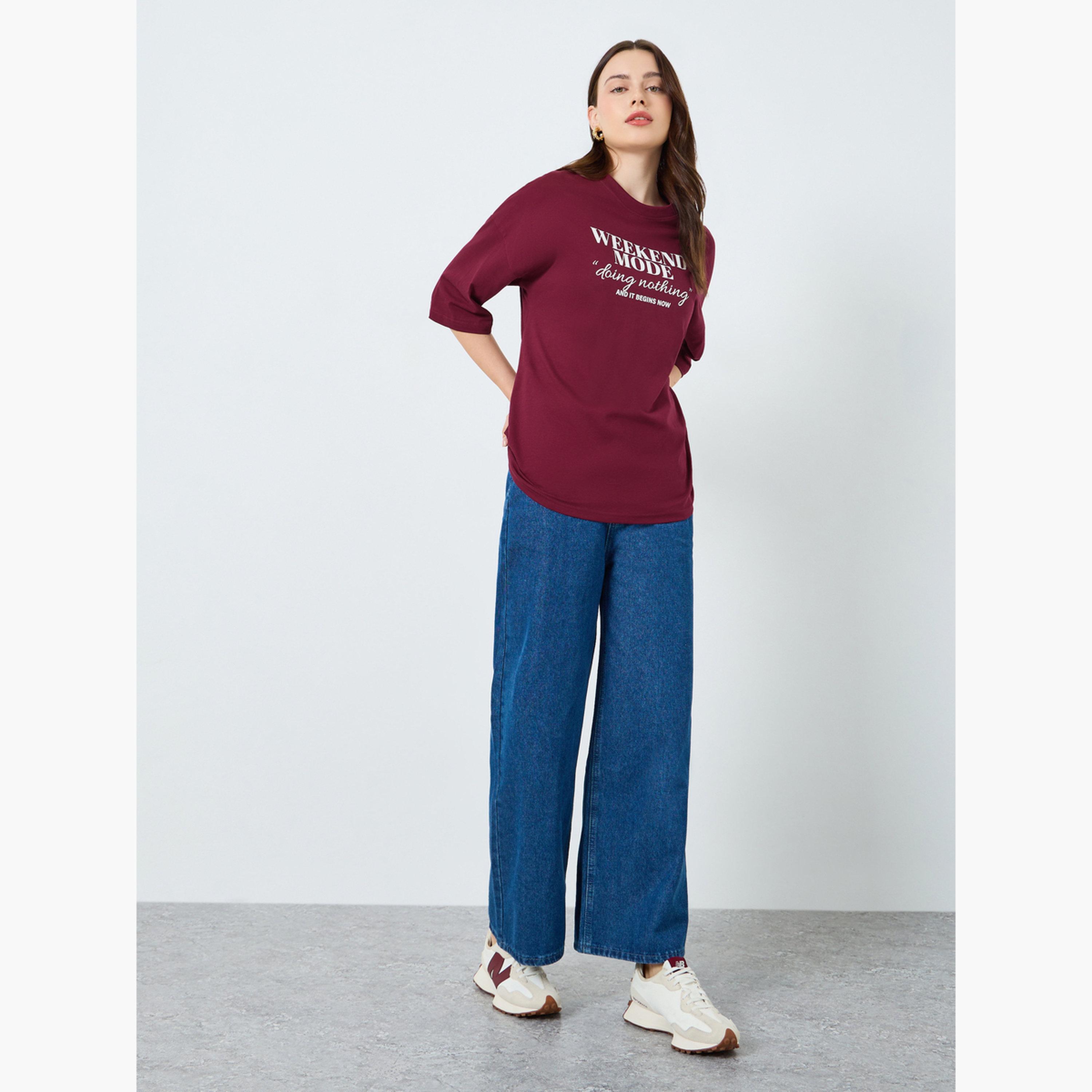تيشيرت بطبعة شعار-women-clothing-tshirts-image-2