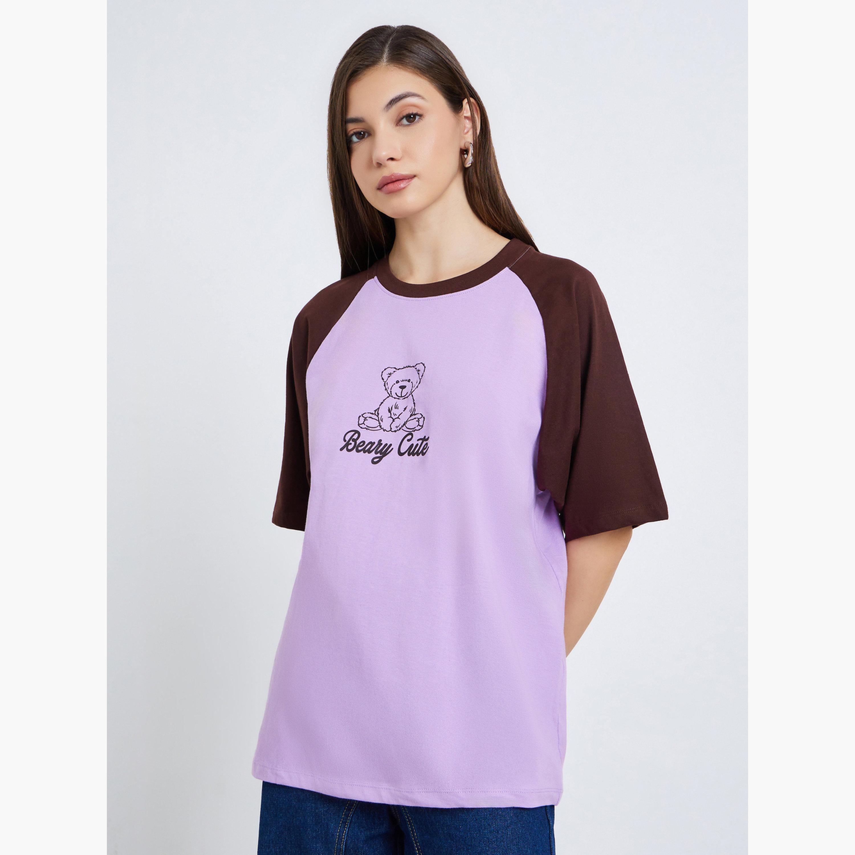 تيشيرت بطبعة دب جرافيك وقصة واسعة-women-clothing-tshirts-image-1