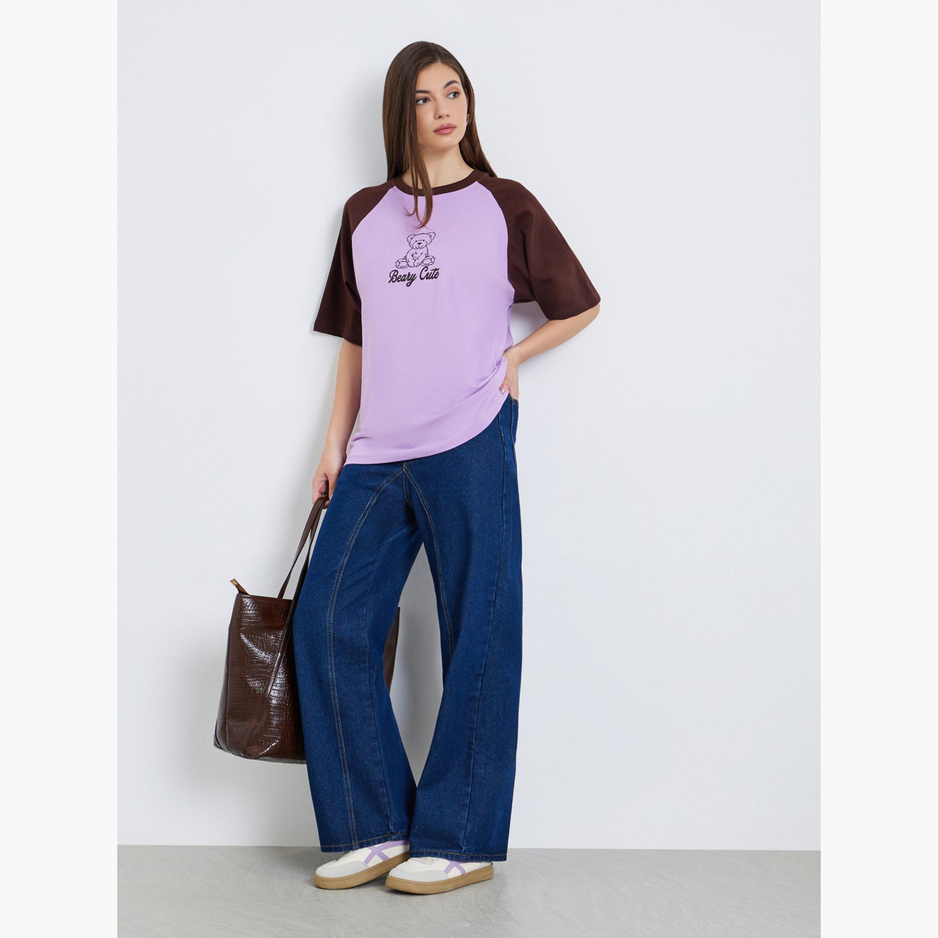 تيشيرت بطبعة دب جرافيك وقصة واسعة-women-clothing-tshirts-image-2