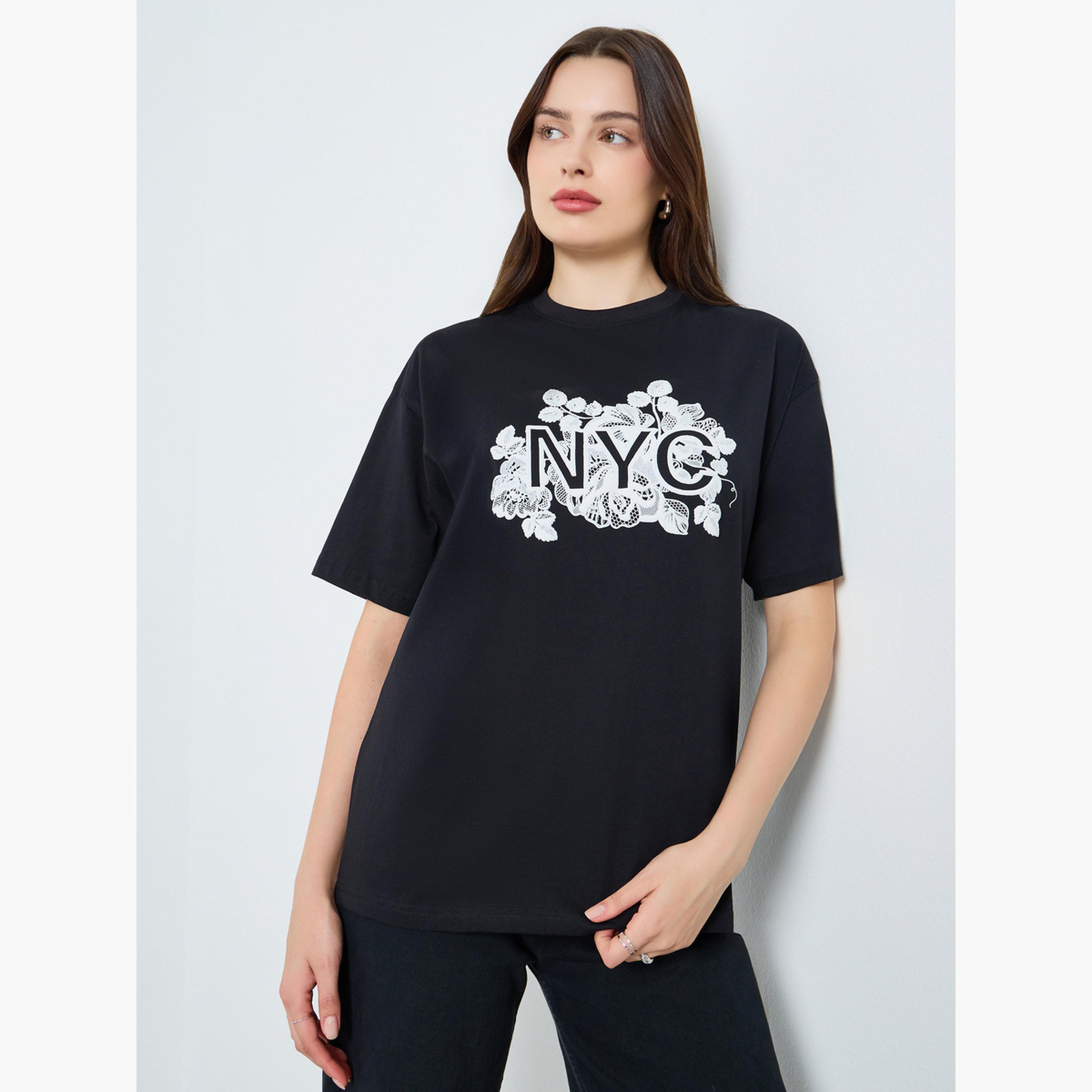 Styli Women Black Oversized Graphic Print T-Shirt-women-clothing-tshirts-image-1