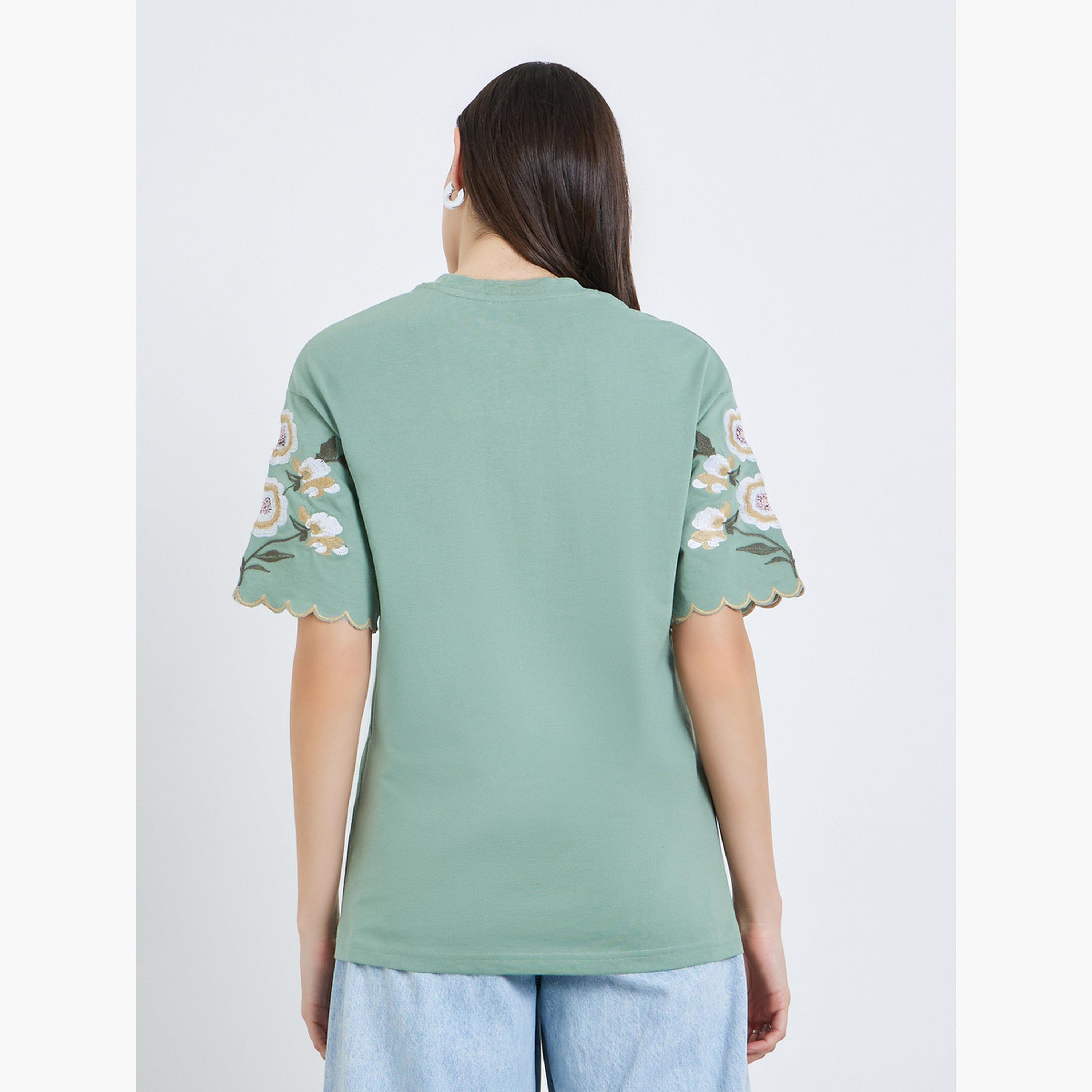 تيشيرت بأكمام مطرزة-women-clothing-tshirts-image-4