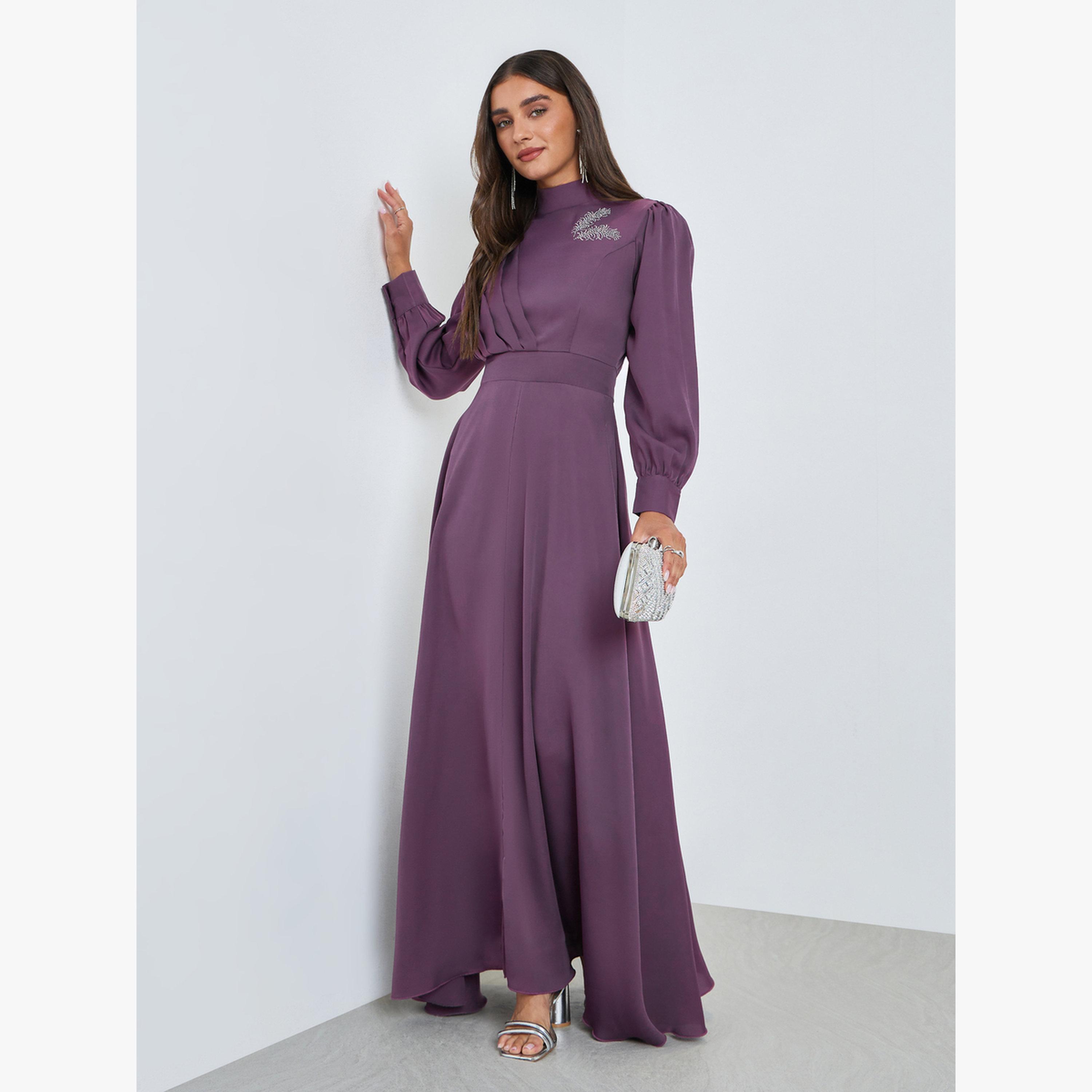 فستان طويل بحافة واسعة ومزين بأكمام بأساور-women-clothing-dresses-image-3
