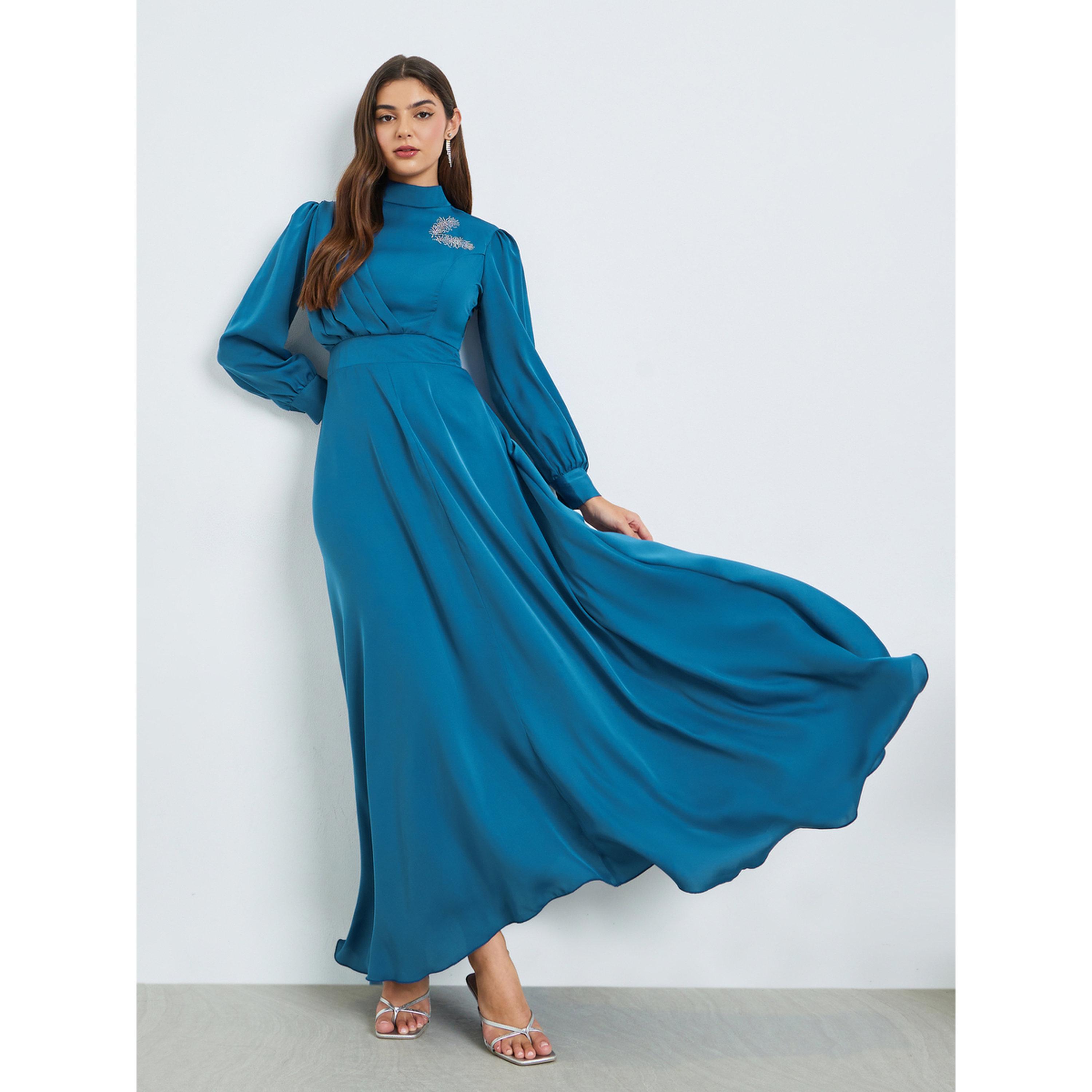 فستان طويل بأكمام وتفاصيل بارزة الملمس عند الأساور-women-clothing-dresses-image-3