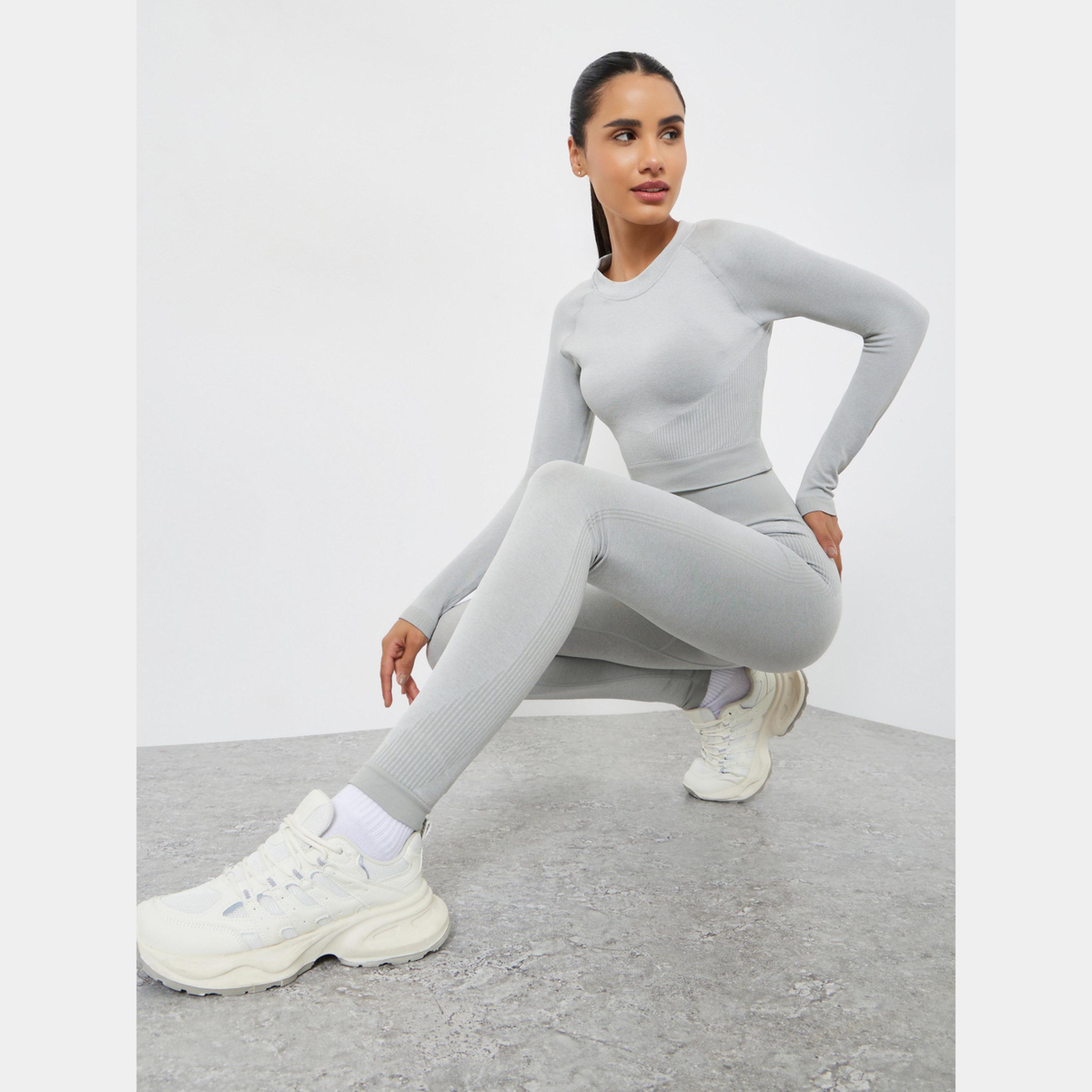ستايلي - بلوزة بأكمام طويلة من الجاكار مع ليقنز/ فيزون-women-clothing-sportswearandactivewear-trackpantsandtracksuits-image-2