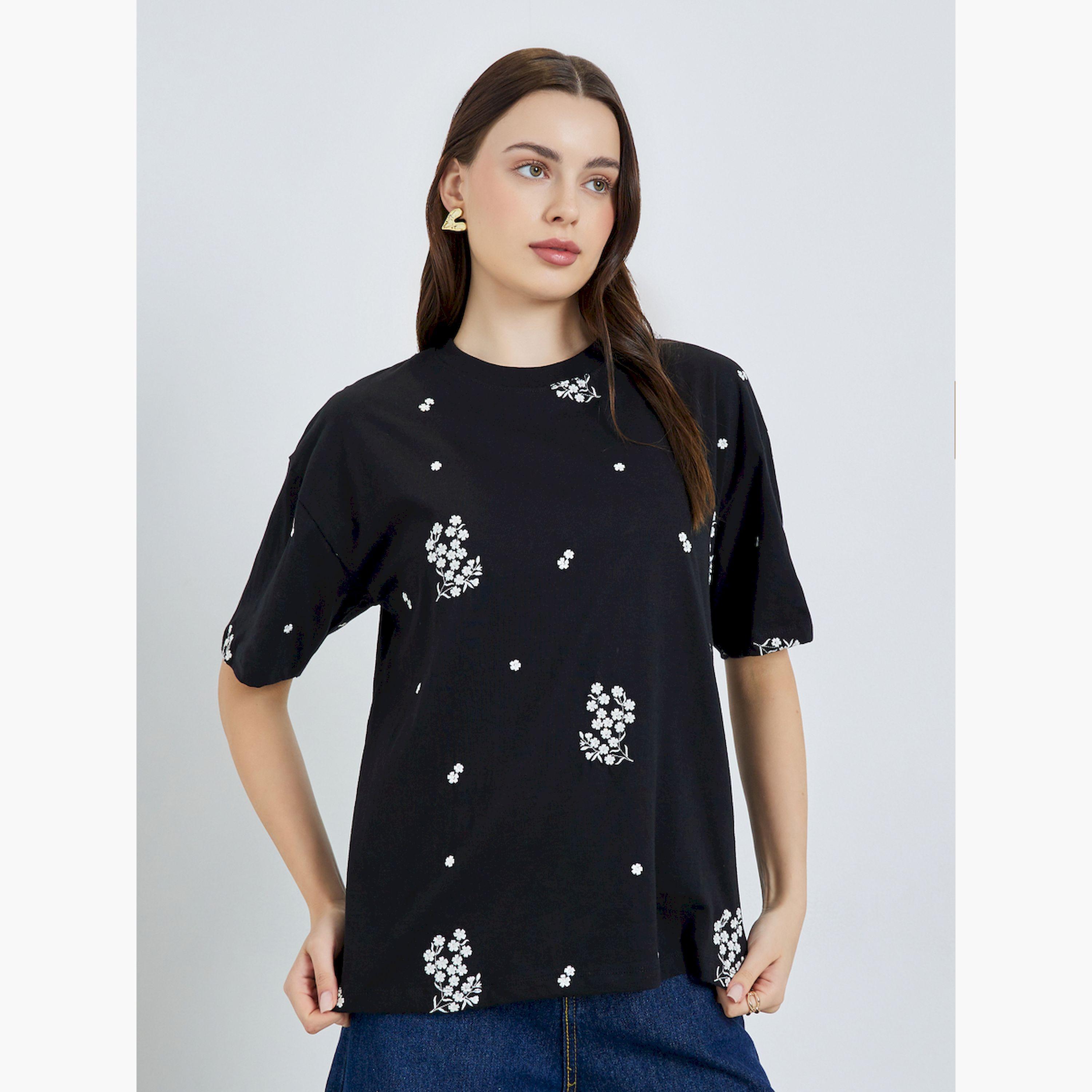 تيشيرت واسع مُطرّز بزهور مع أكمام قصيرة-women-clothing-tshirts-image-1