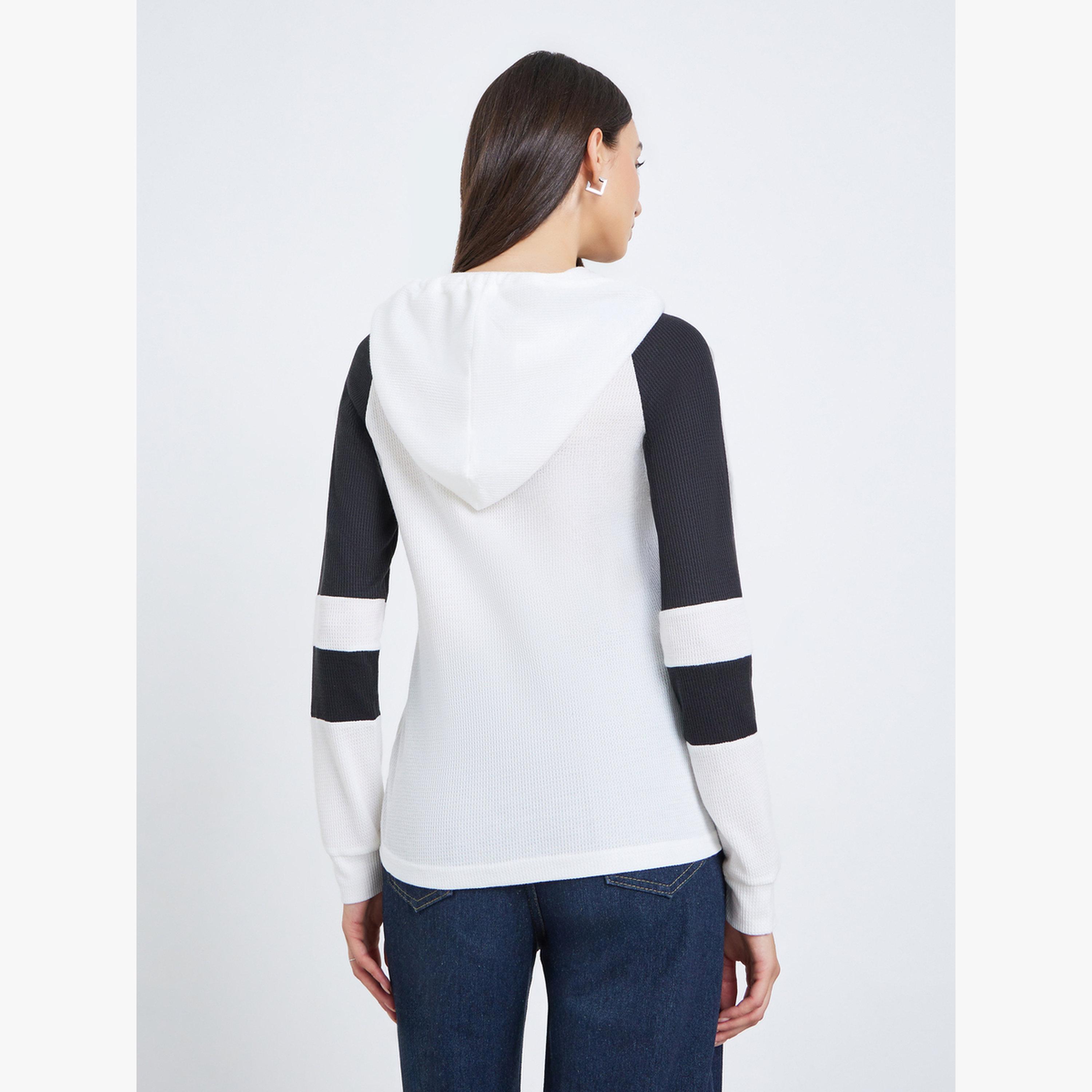 هودي أبيض بأكمام ريجلان بلونين-women-clothing-hoodiesandsweatshirts-hoodies-image-4