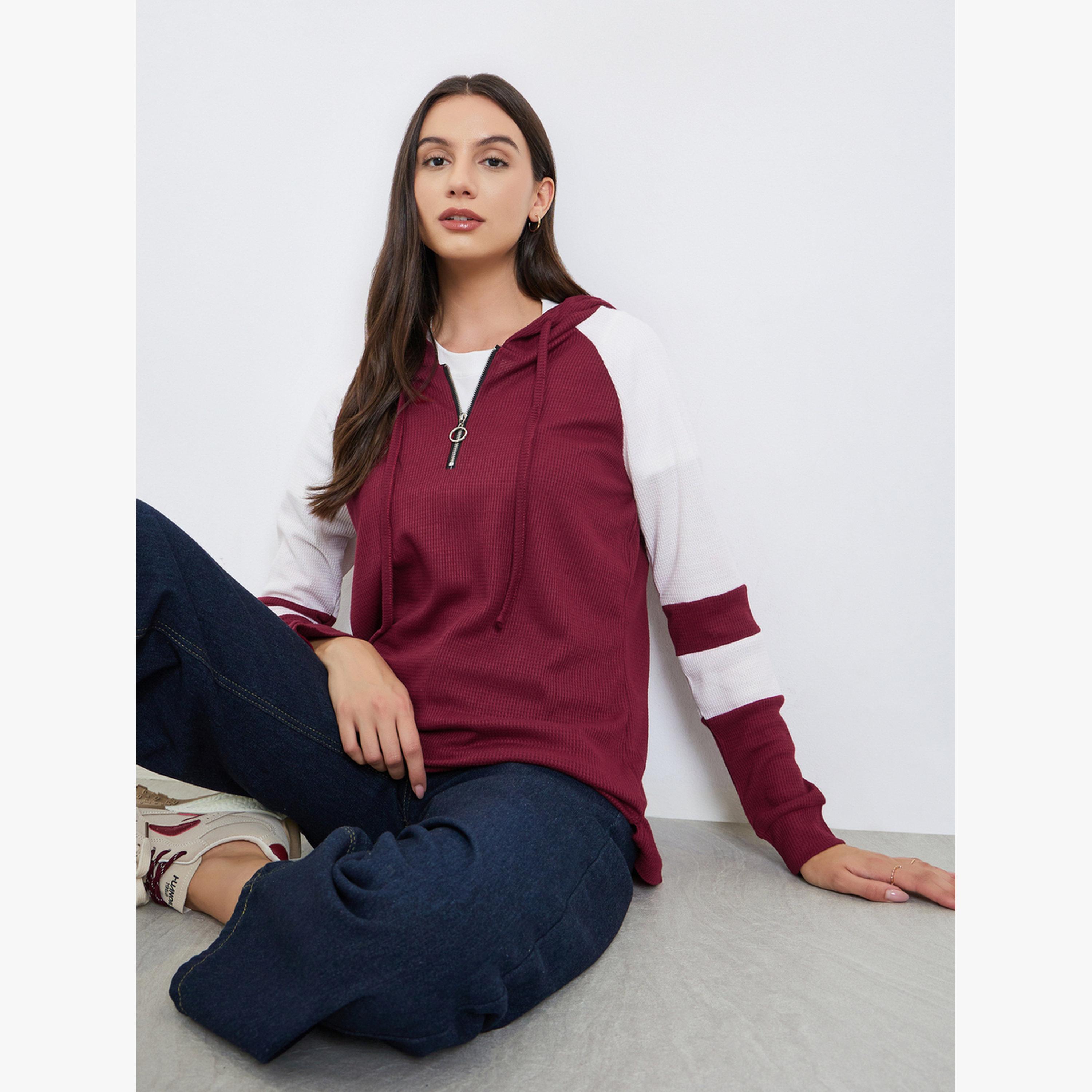 هودي خمري بأكمام ريجلان-women-clothing-hoodiesandsweatshirts-hoodies-image-2
