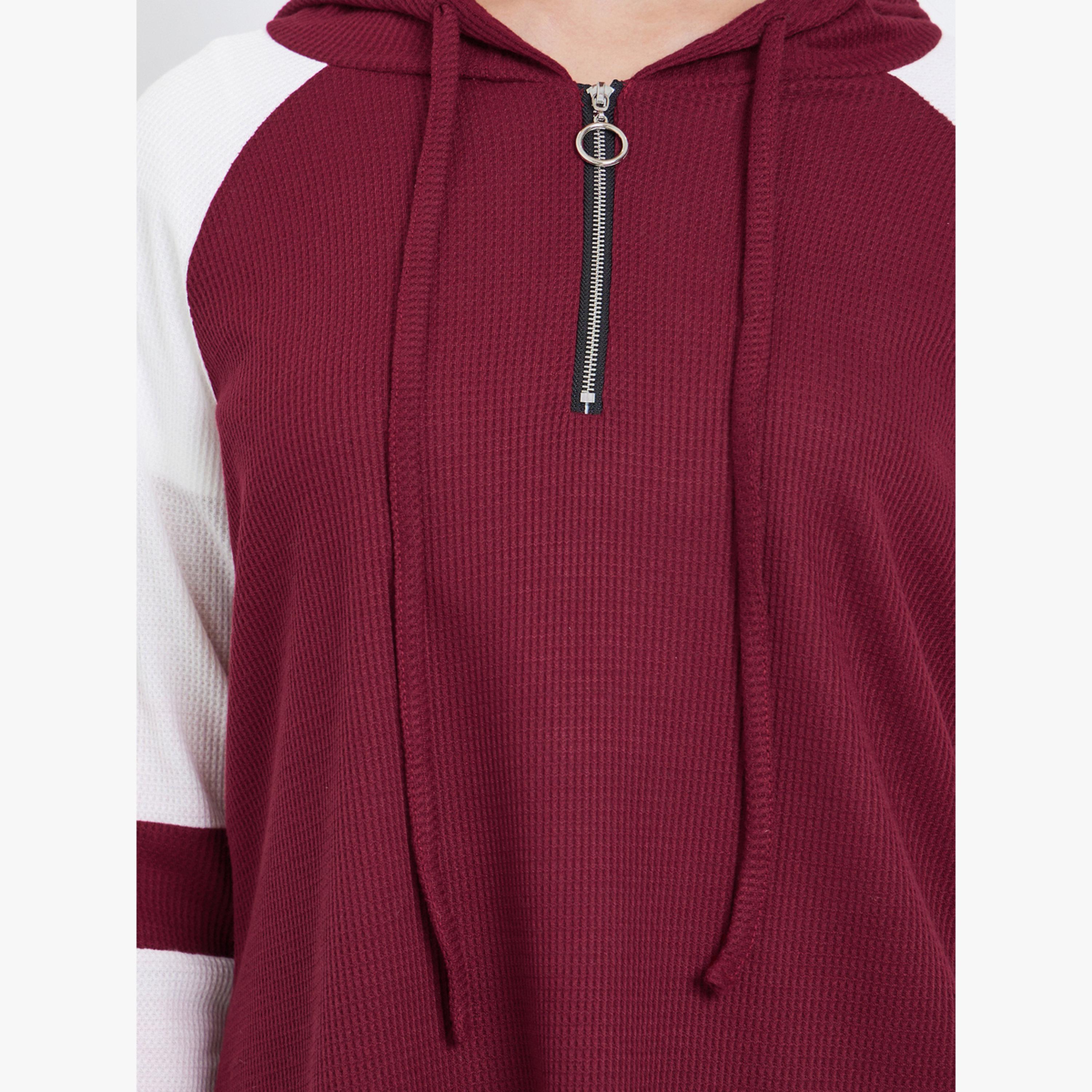 هودي خمري بأكمام ريجلان-women-clothing-hoodiesandsweatshirts-hoodies-image-3