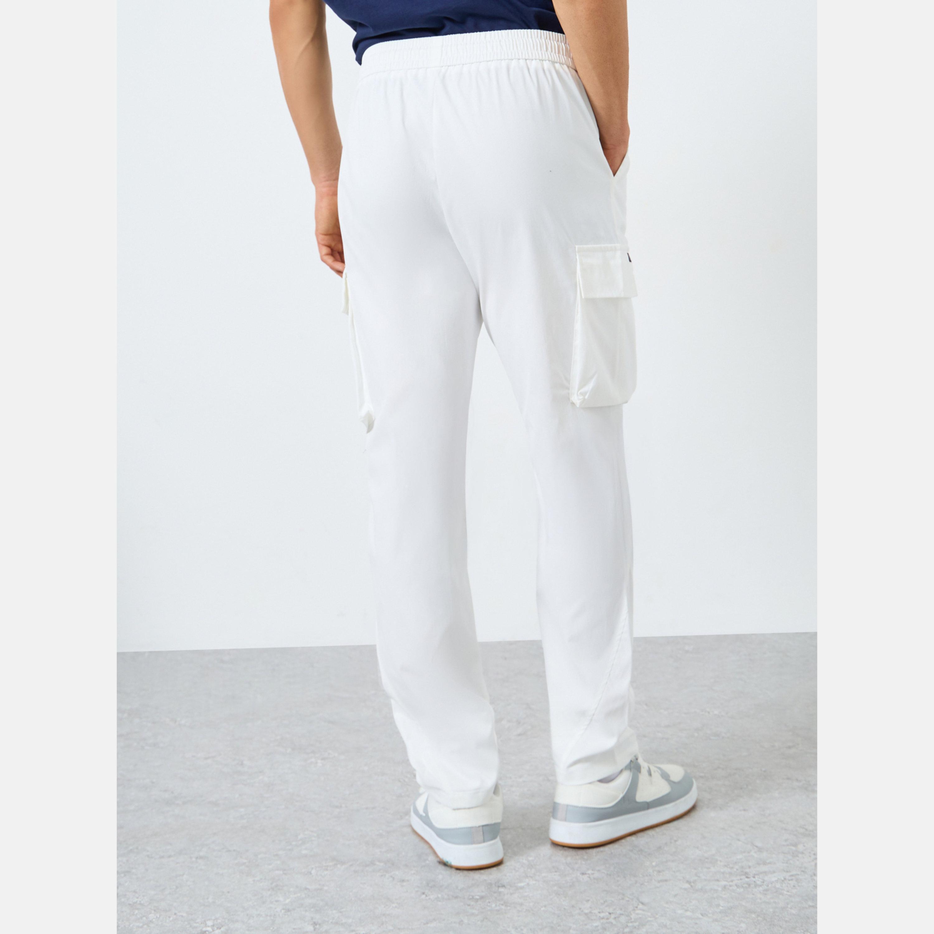 تيك تو - بنطال كارغو رجالي أبيض برباط-men-clothing-bottoms-joggers-image-4