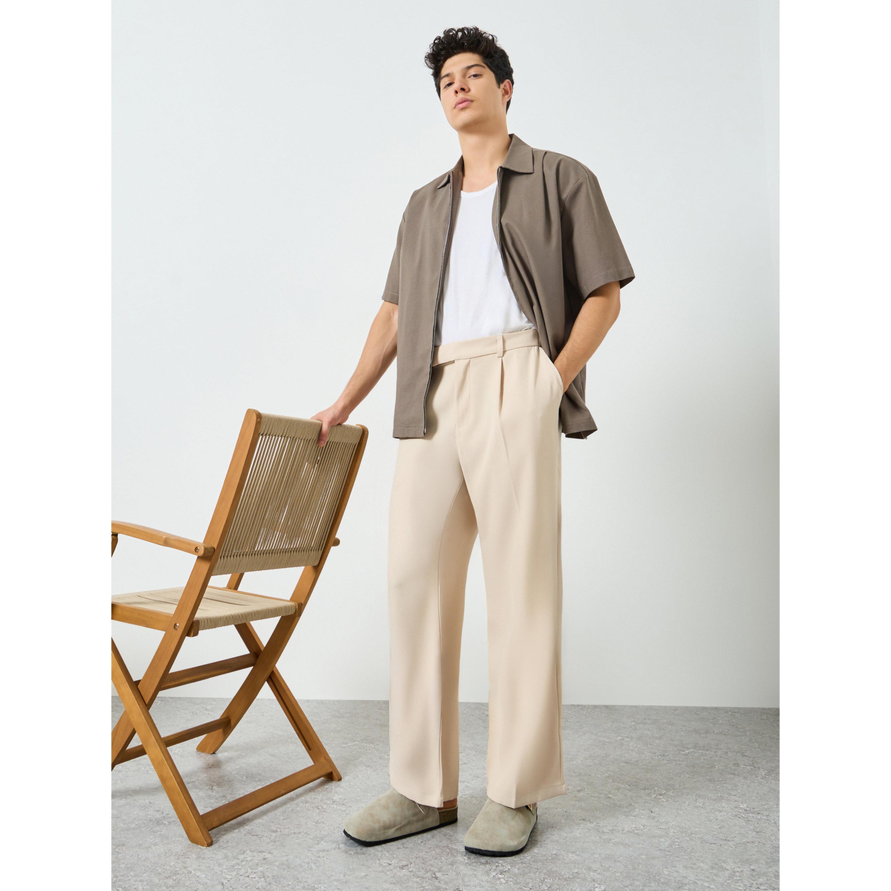 بنطال بأرجل مستقيمة وكسرات مع جيب مائل-men-clothing-bottoms-joggers-image-2
