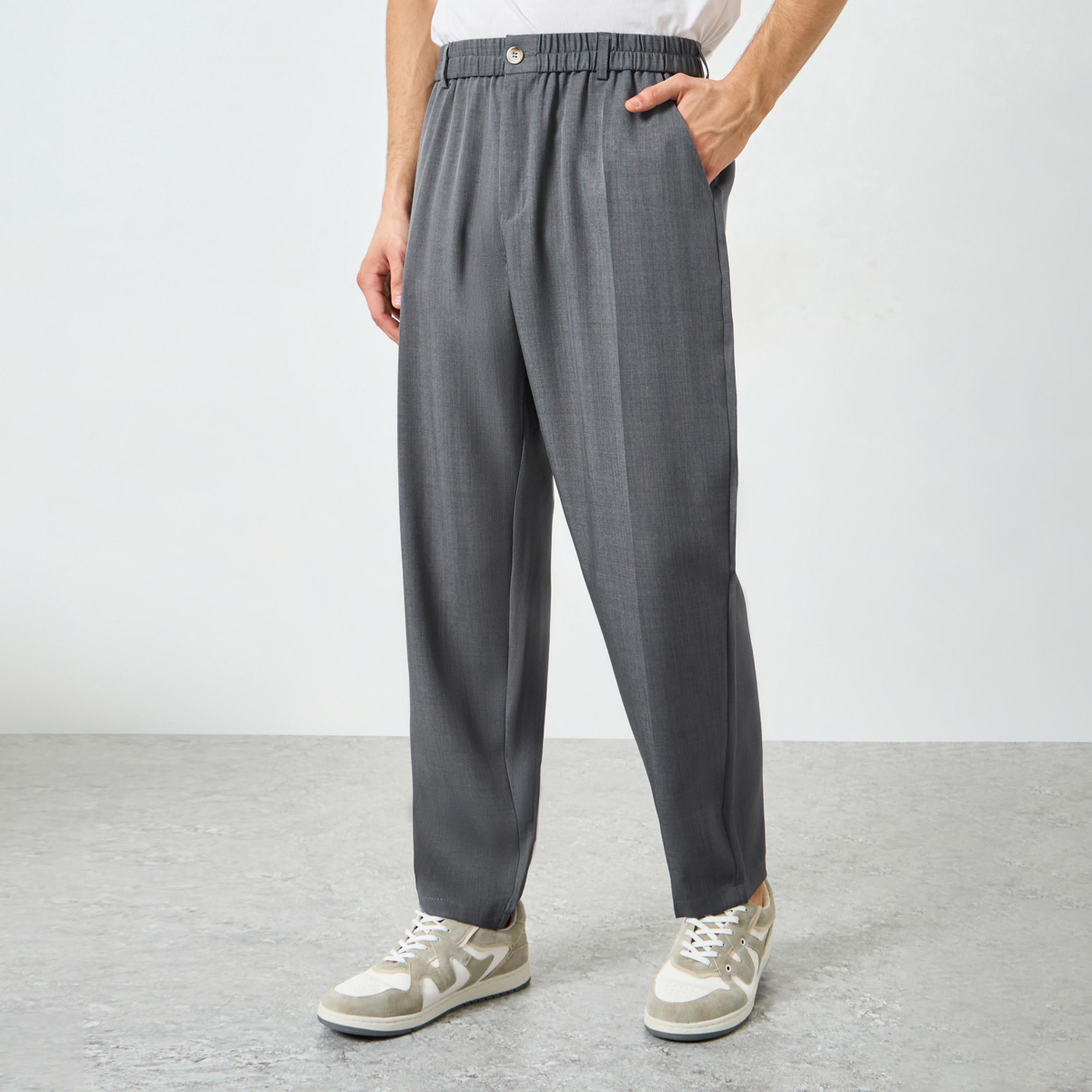 تيك تو × ستايلي - بنطال رجالي رمادي داكن بجيوب مائلة وساق مستقيمة-men-clothing-bottoms-joggers-image-1