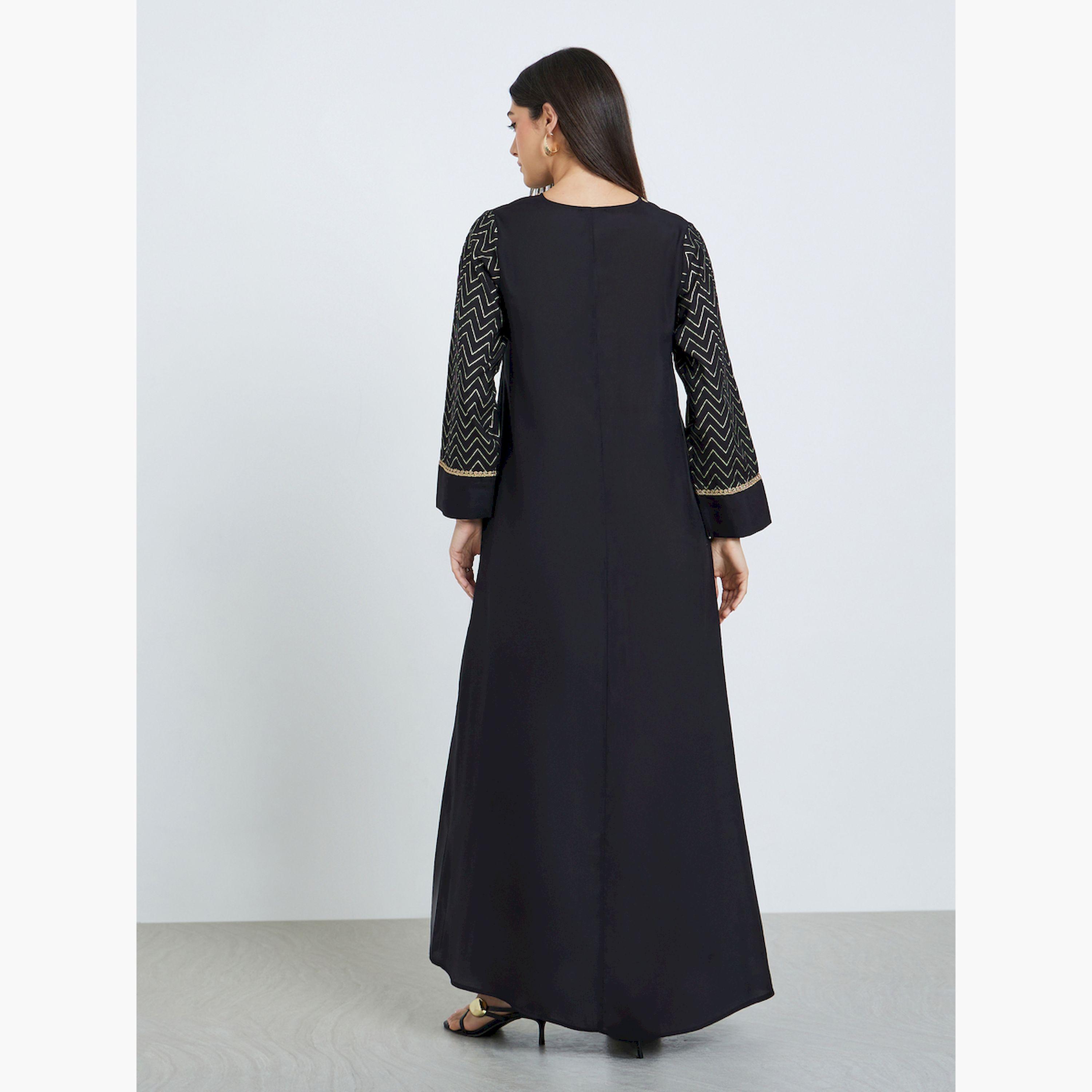 Styli Black Foil Print V-Neck A-Line Jalabiya-women-arabicclothing-jalabiyas-image-4
