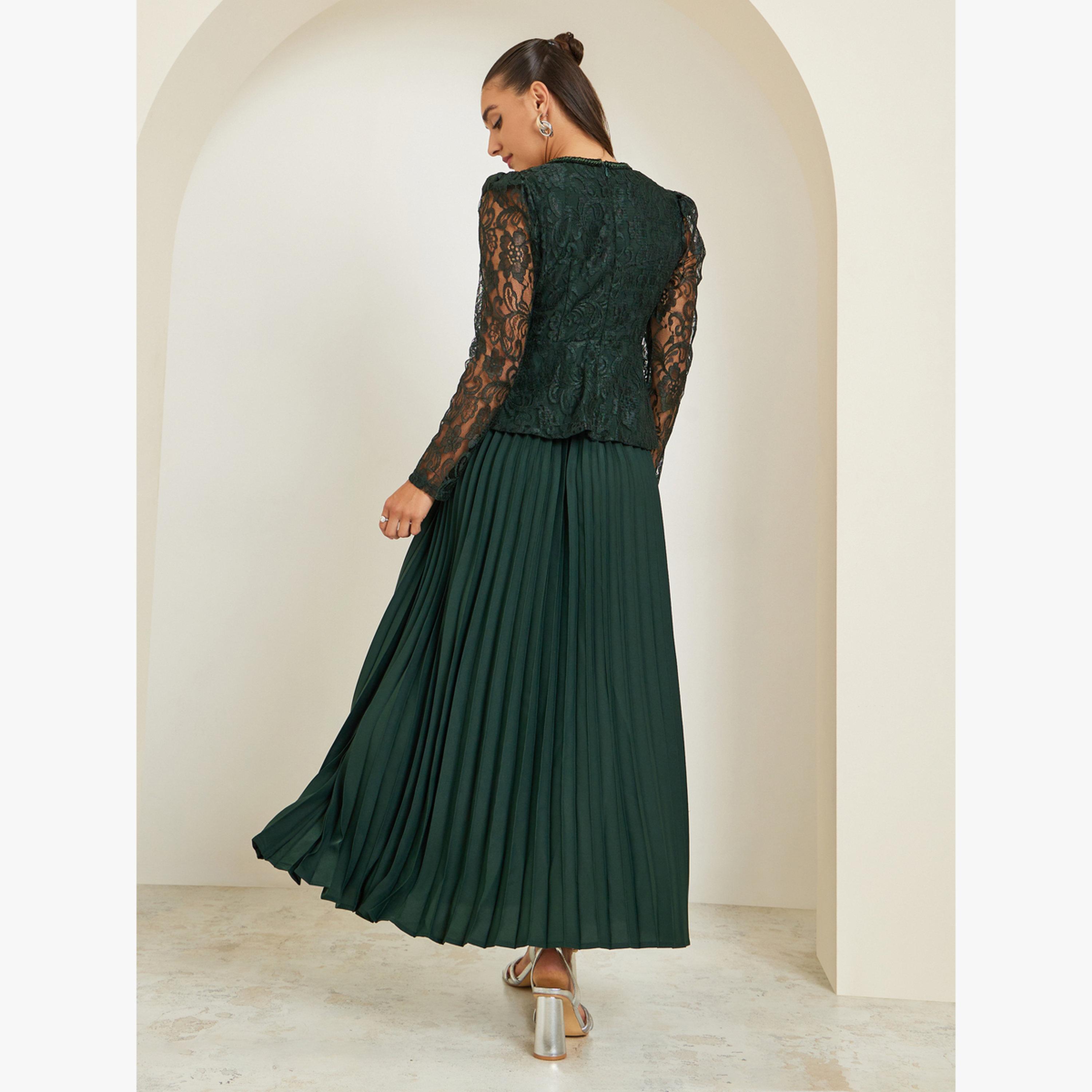 طقم منسق من تنورة بكسرات وبلوزة بتفاصيل دانتيل-women-clothing-coordsets-image-4