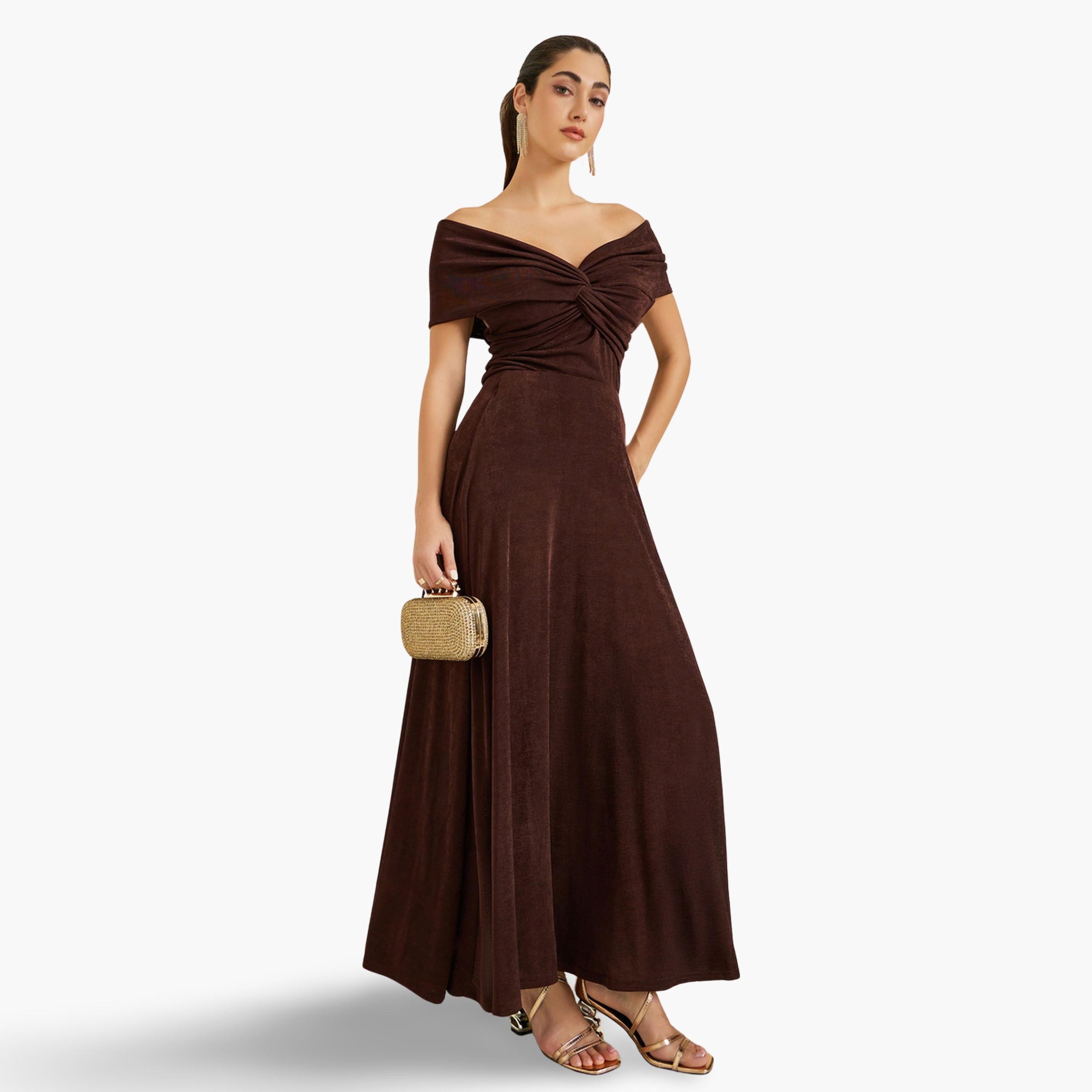 طقم منسق من تنورة ماكسي وبلوزة تريكو مكشوف الأكتاف للنساء-women-clothing-coordsets-image-1