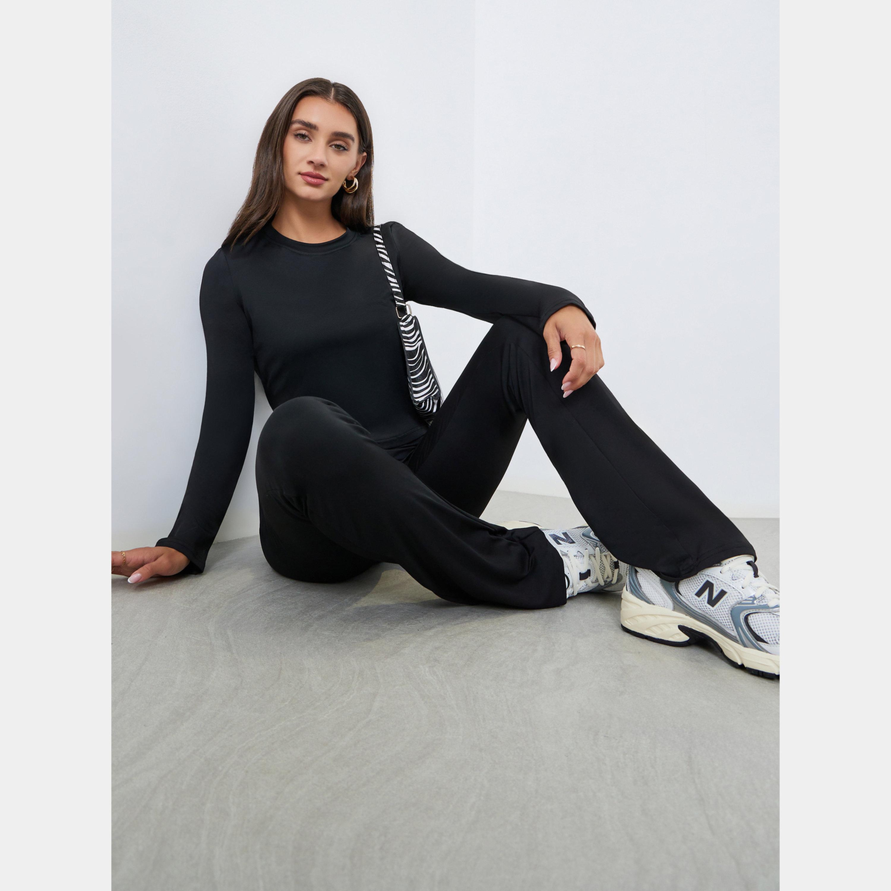ستايلي - تي شيرت أسود ملائم مع ليقنز/ فيزون-women-clothing-coordsets-image-5
