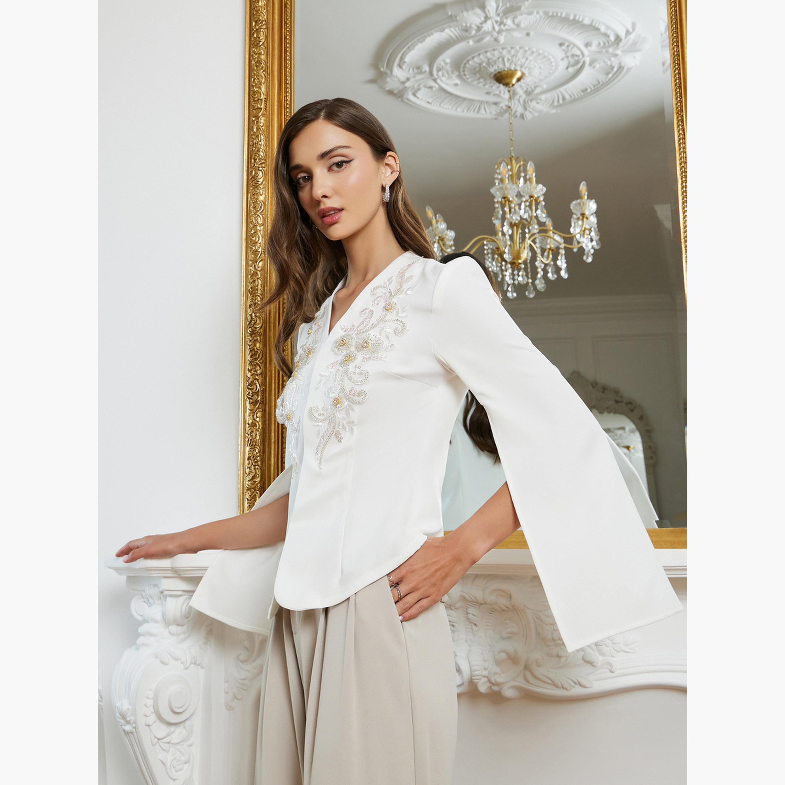 بلوزة بأكمام كاب وتفاصيل مزينة-women-clothing-shirtsandblouses-blouses-image-3