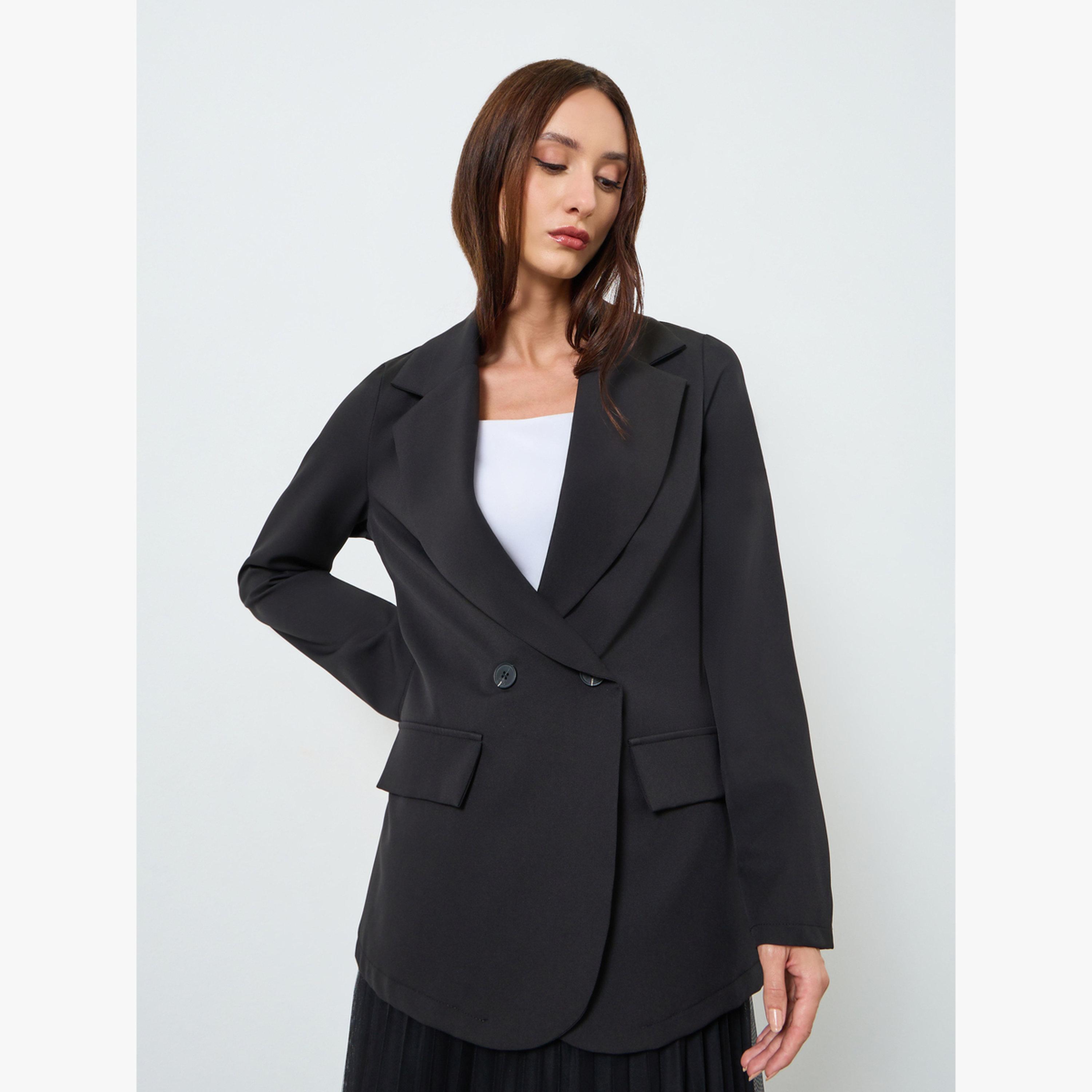 طقم بليزر بأزرار أمامية وبتفاصيل ياقة مطوية وتنورة شبكية-women-clothing-coordsets-image-2