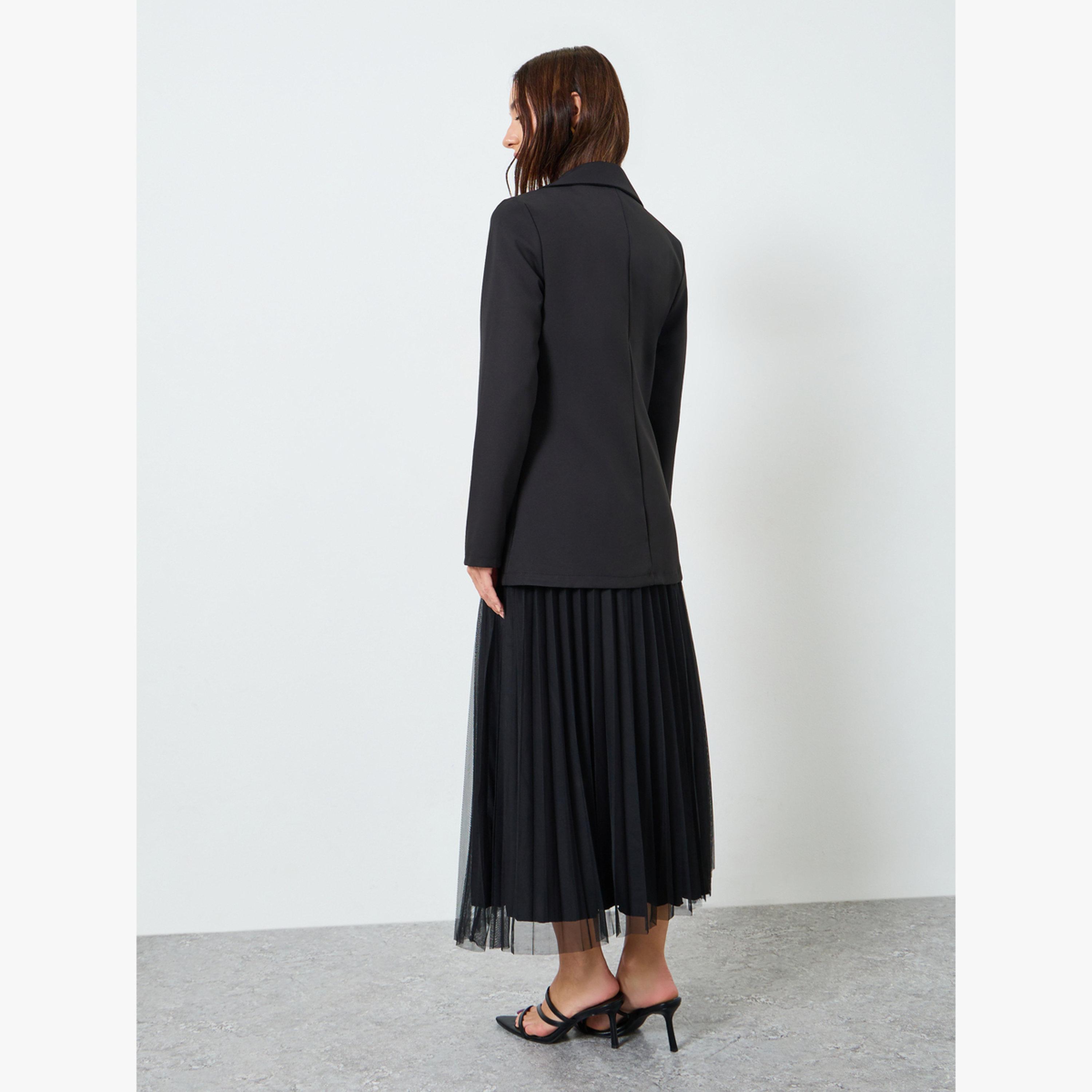 طقم بليزر بأزرار أمامية وبتفاصيل ياقة مطوية وتنورة شبكية-women-clothing-coordsets-image-5
