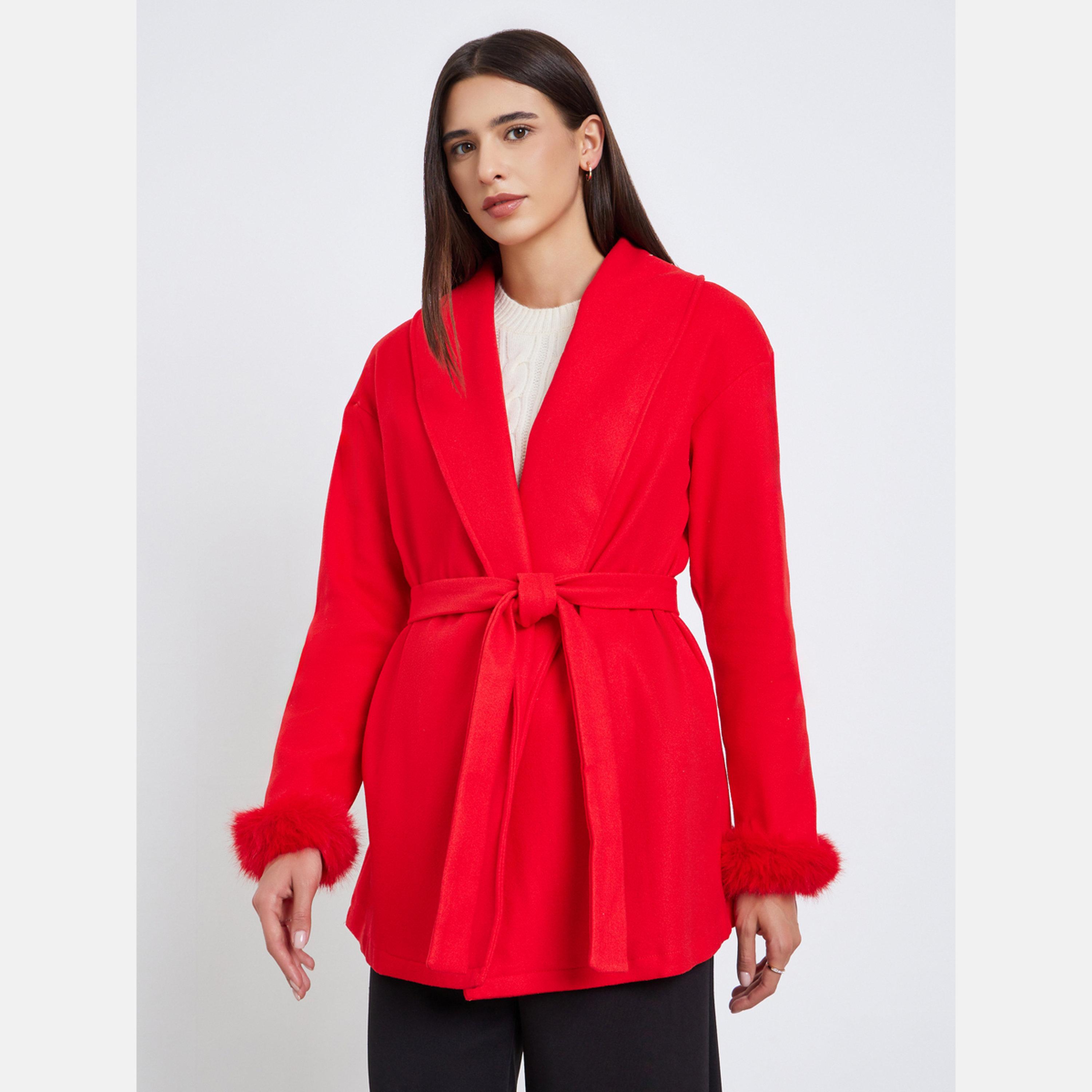 تيك تو - معطف نسائي طويل بأكمام طويلة وياقة شال وحواف من الفرو الصناعي باللون الأحمر-women-winterwear-coatsandjackets-jackets-image-3