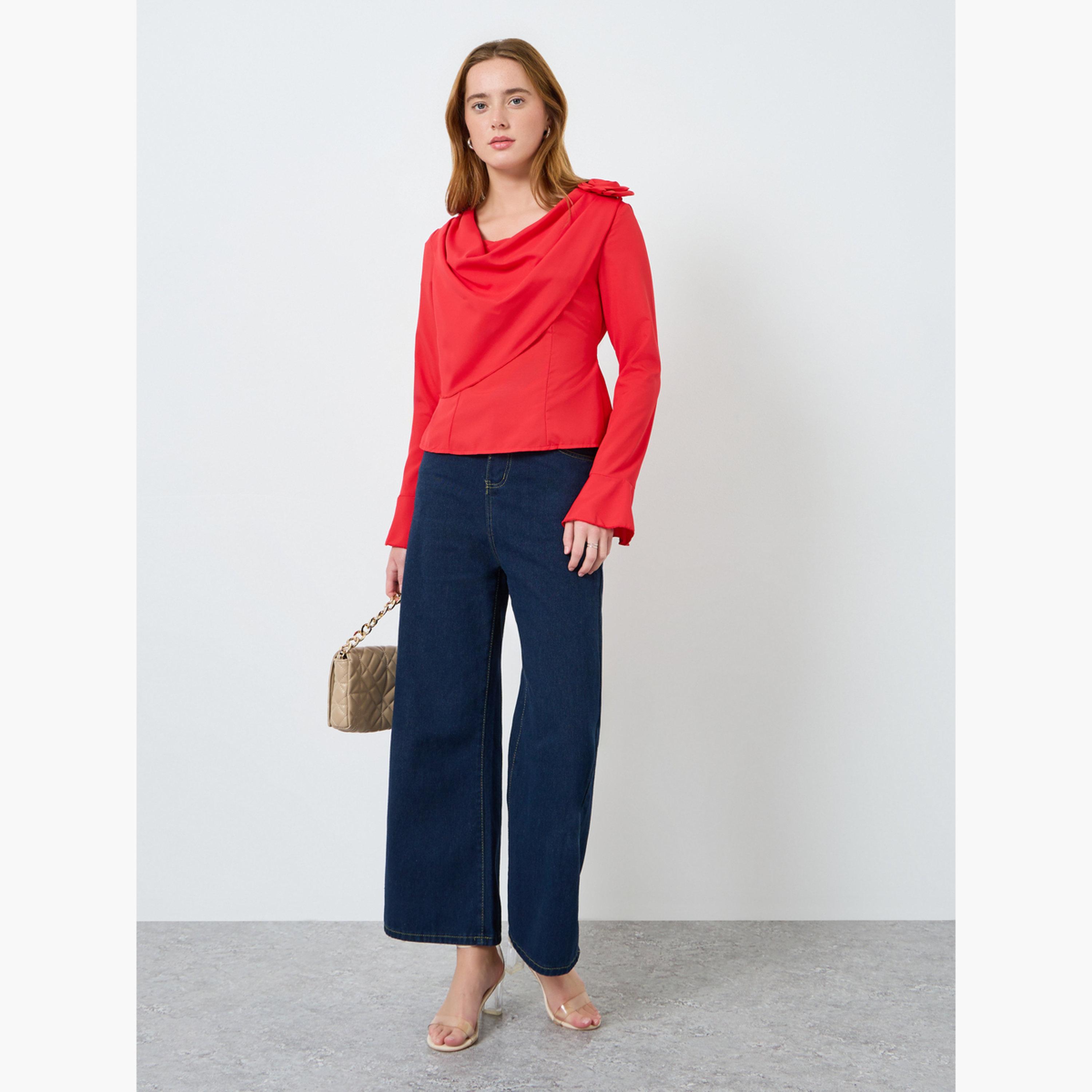 بلوزة سادة بتفاصيل زهرة وياقة منسدلة-women-clothing-shirtsandblouses-blouses-image-2