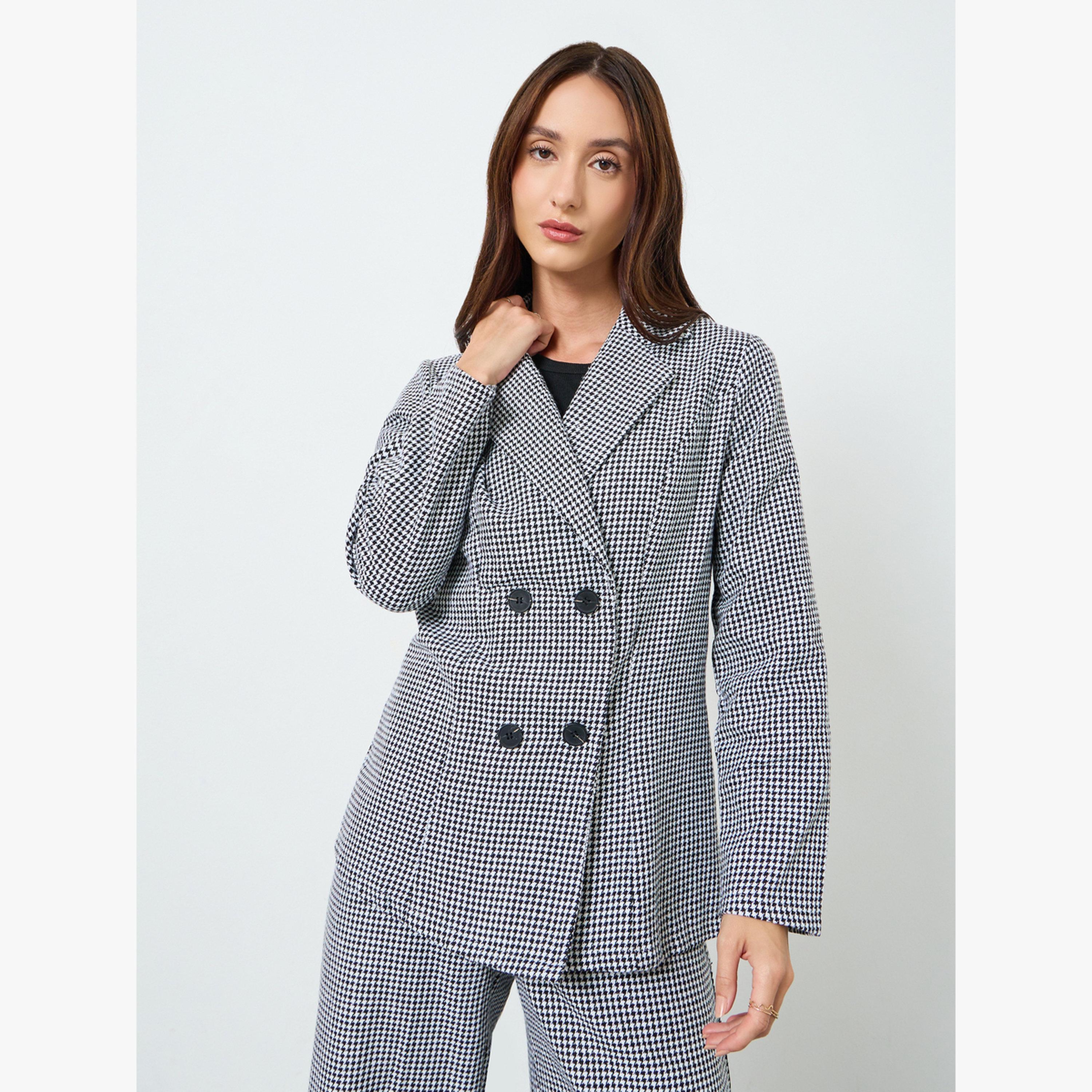 طقم بليزر كاروهات بياقة مطوية وبنطال بأرجل واسعة-women-clothing-coordsets-image-3