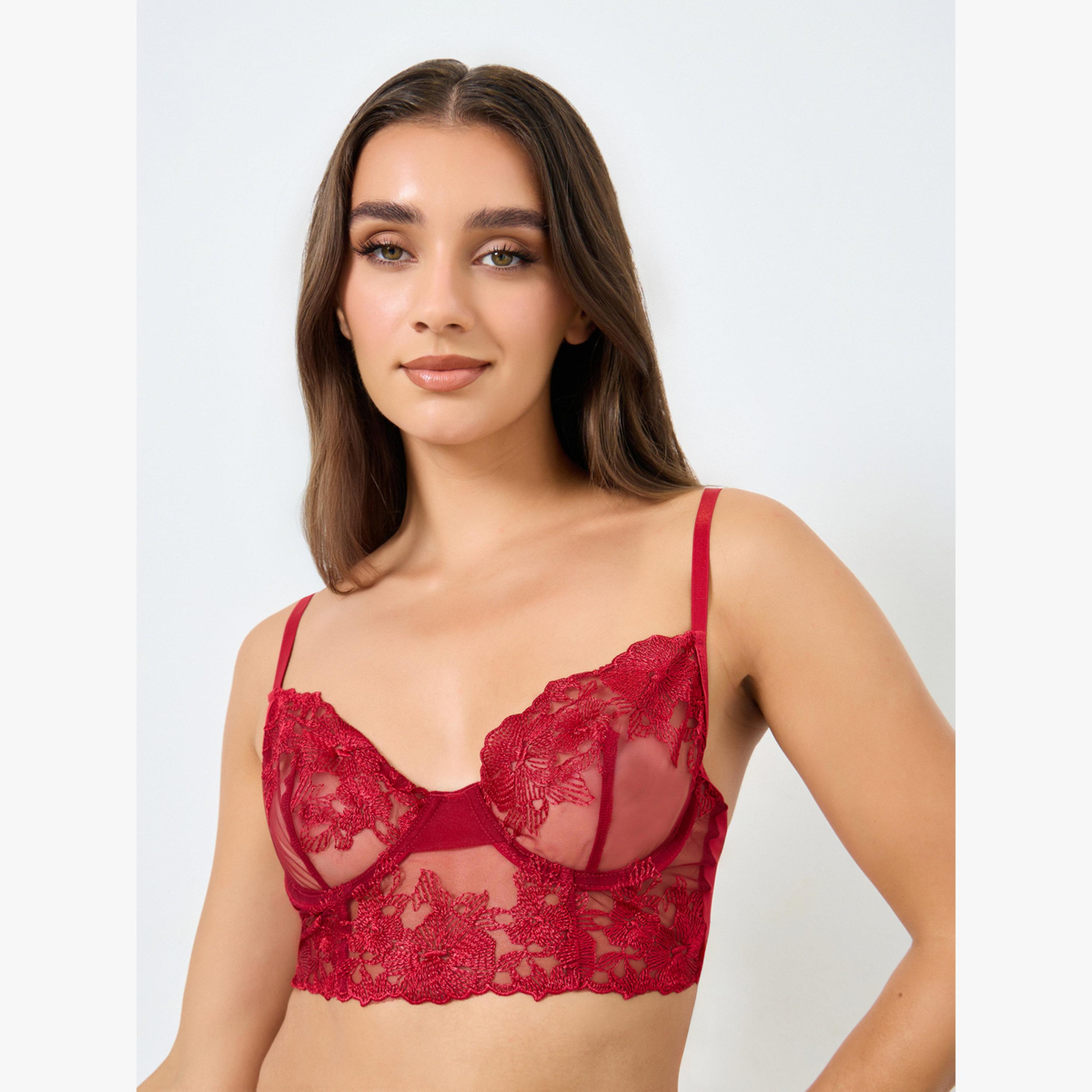 طقم من صدرية بتفاصيل دانتيل مع ثونغ وجارتر وحمالة-women-clothing-lingerie-lingeriesets-image-3