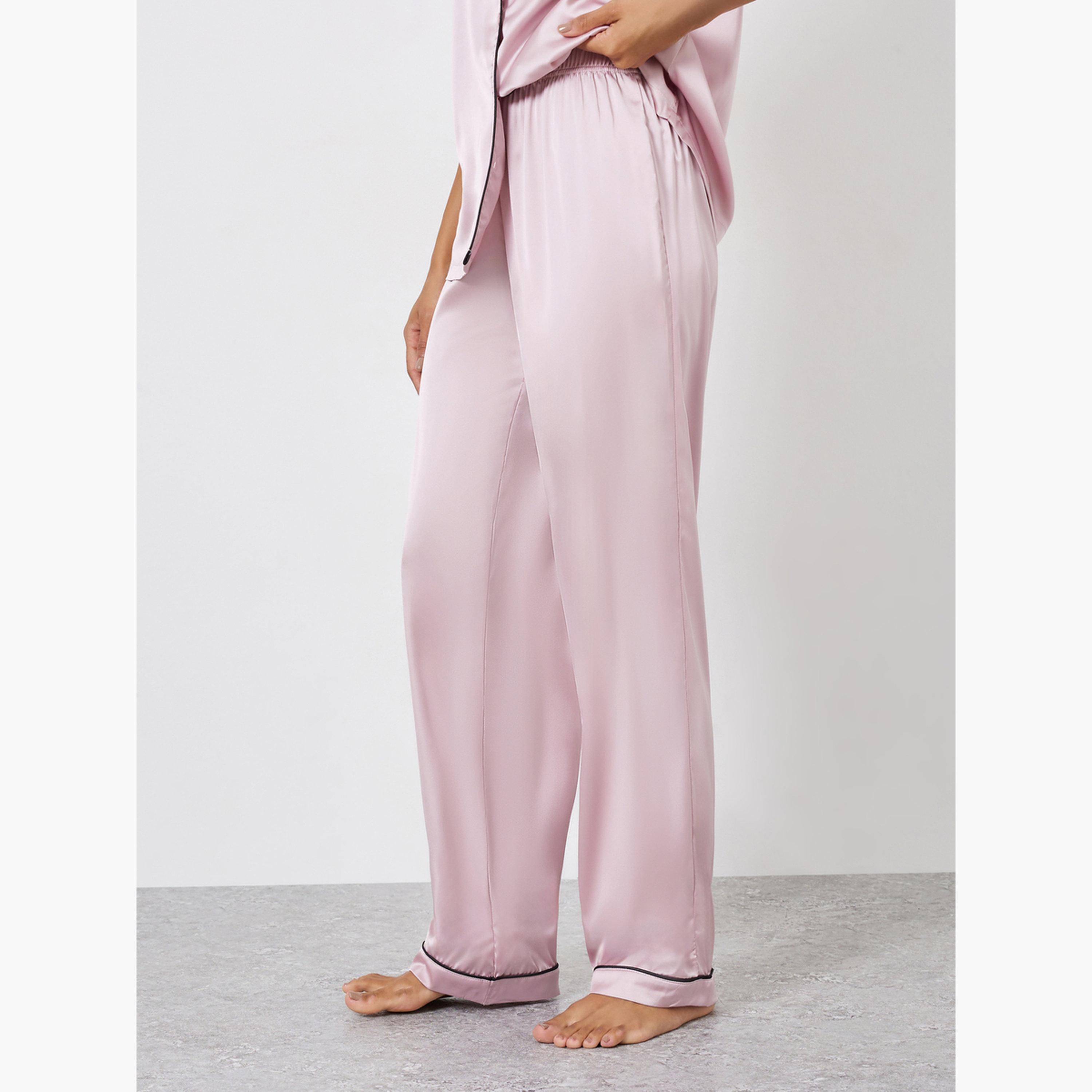 طقم بيجامة قميص بجيوب وتفاصيل شريط ساتان-women-clothing-nightwear-pyjamas-longsets-image-4
