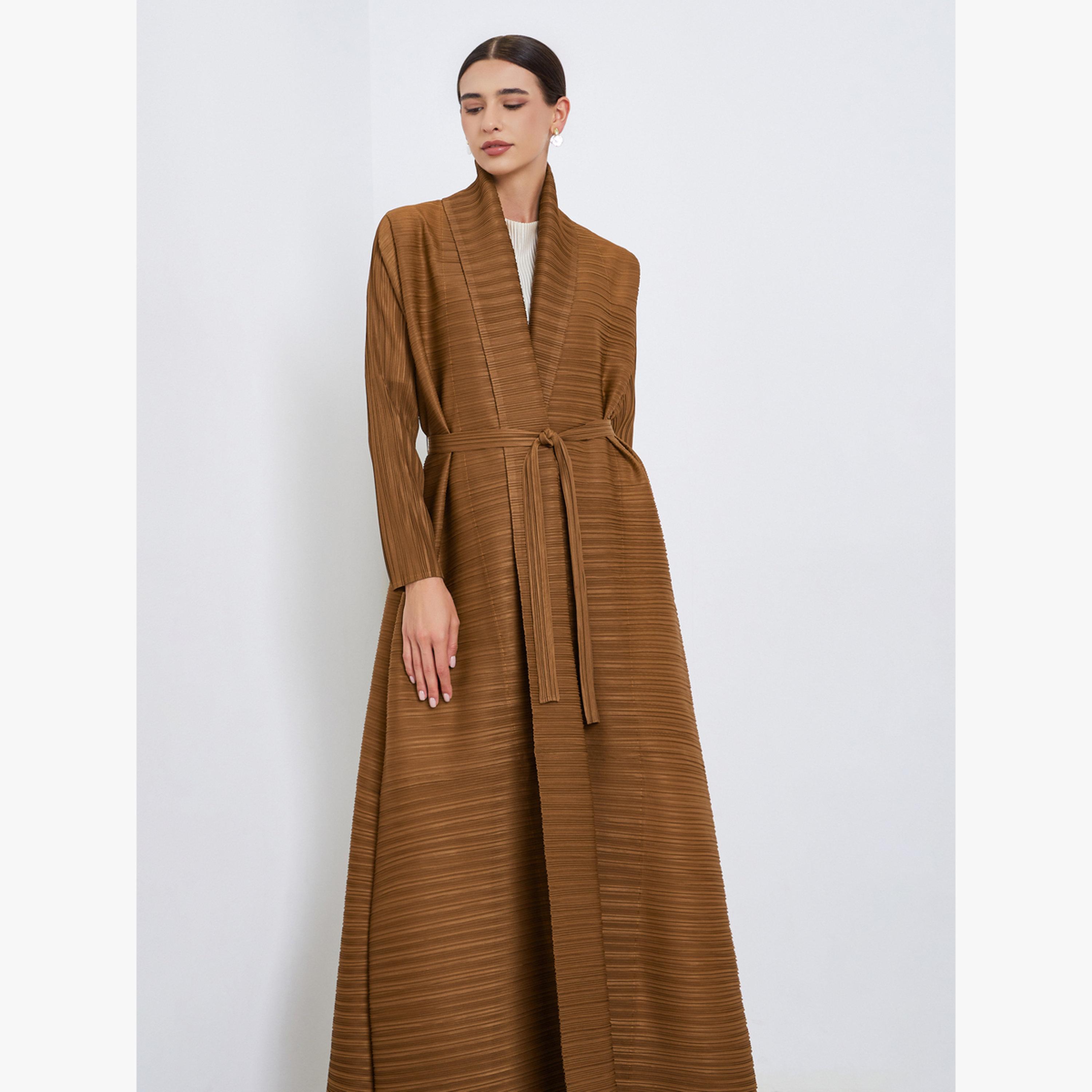 عباية سادة محبوكة بكسرات وحزام وأكمام طويلة-women-arabicclothing-abayas-image-3