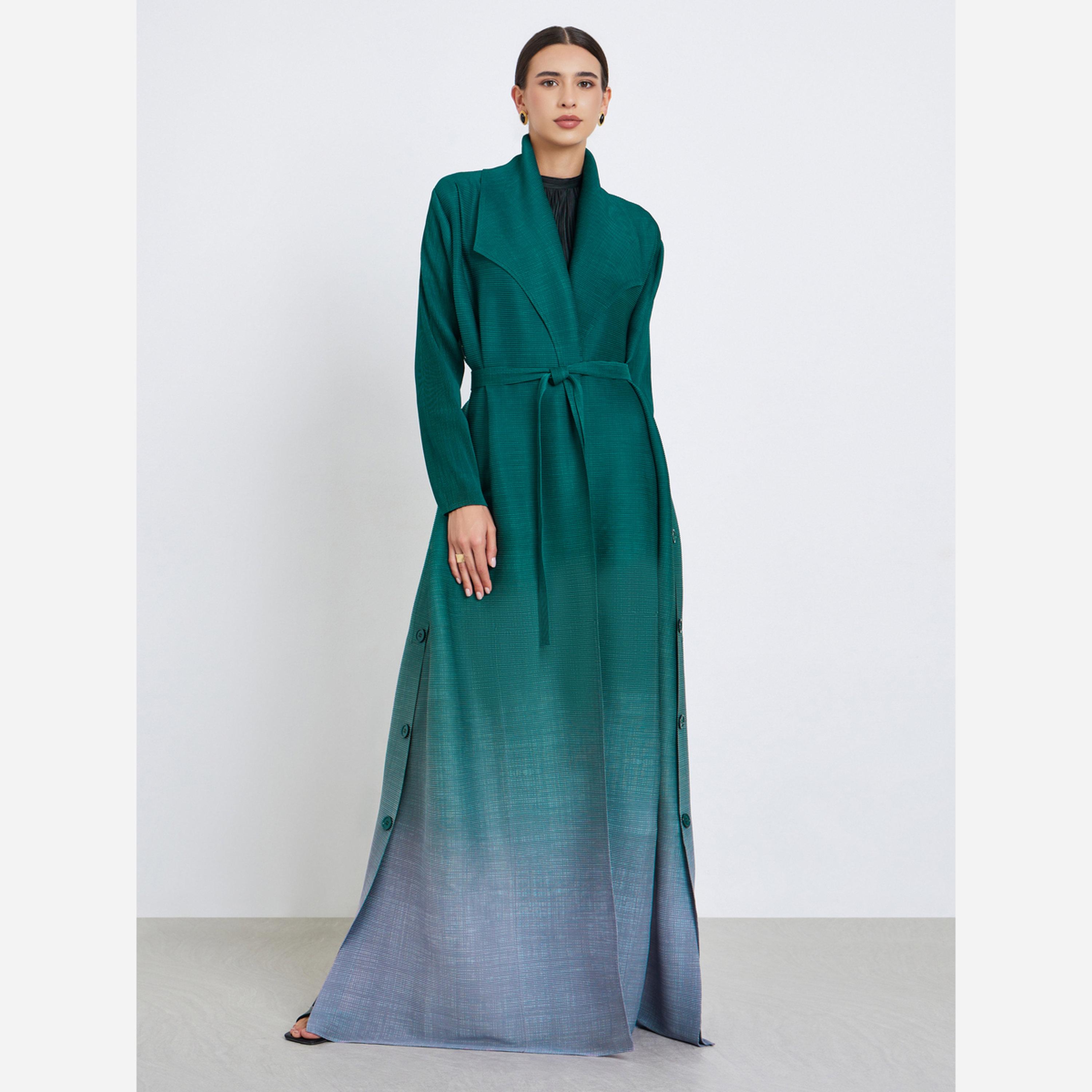 تيك تو - عباية أكمام طويلة، بأزرار جانبية وثنيات ألوان متدرجة-women-arabicclothing-abayas-image-1
