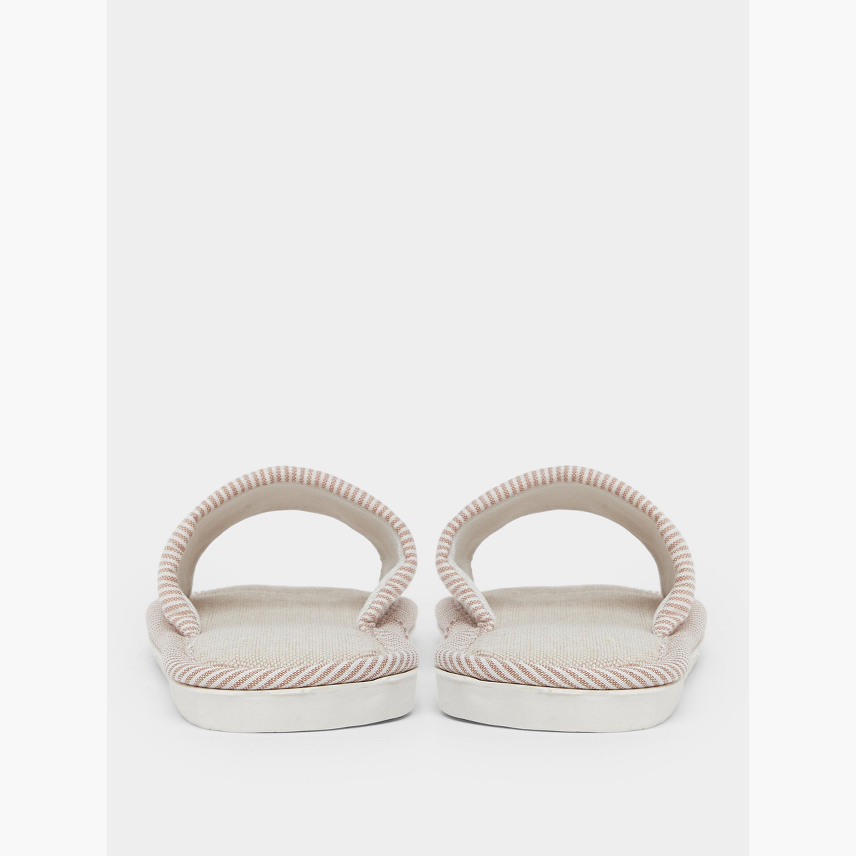 تيك تو - شبشب حمام مخطط-women-shoes-bedroomslippers-image-4