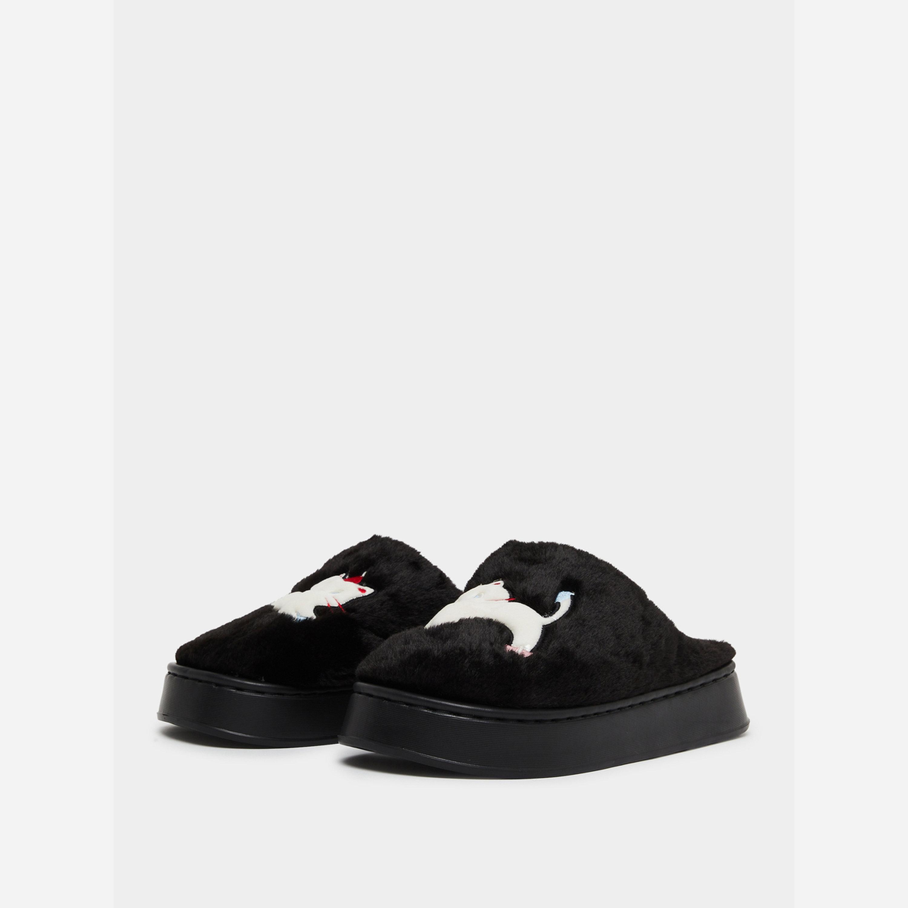 تيك تو - شبشب فرو لون أسود-women-shoes-bedroomslippers-image-1
