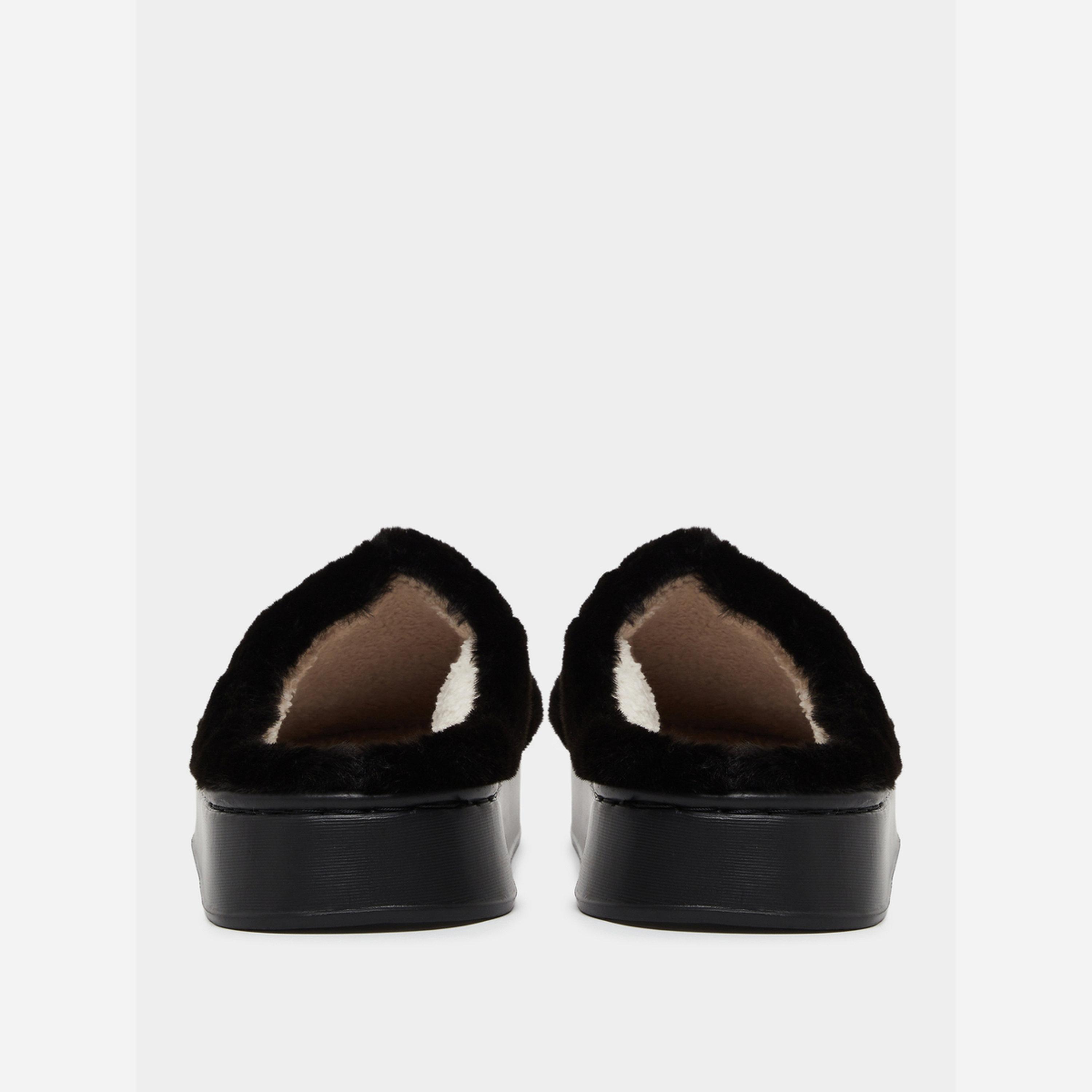 تيك تو - شبشب فرو لون أسود-women-shoes-bedroomslippers-image-5