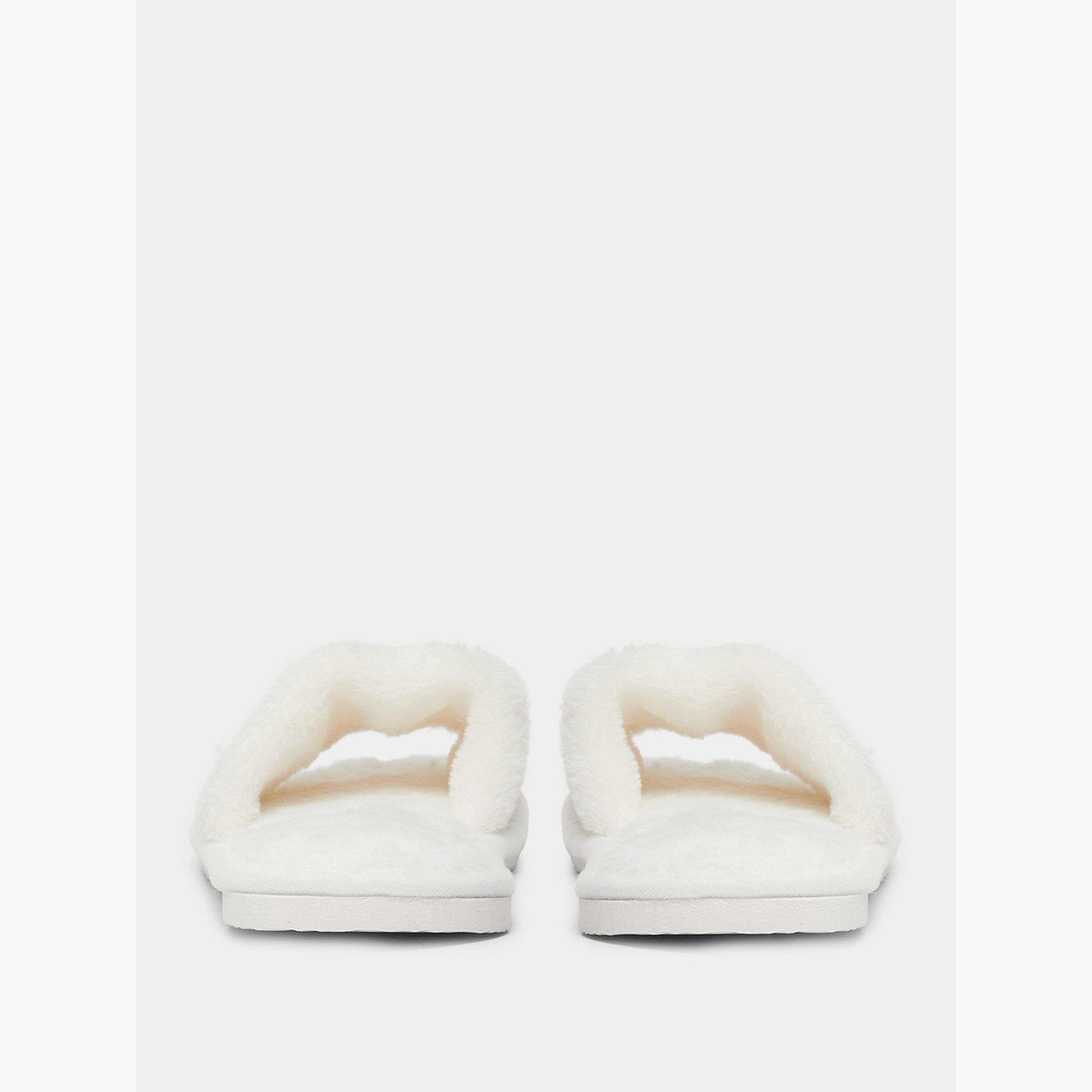 Take Two Solid Plush Heart Shape Embroidery Slippers-women-shoes-bedroomslippers-image-4