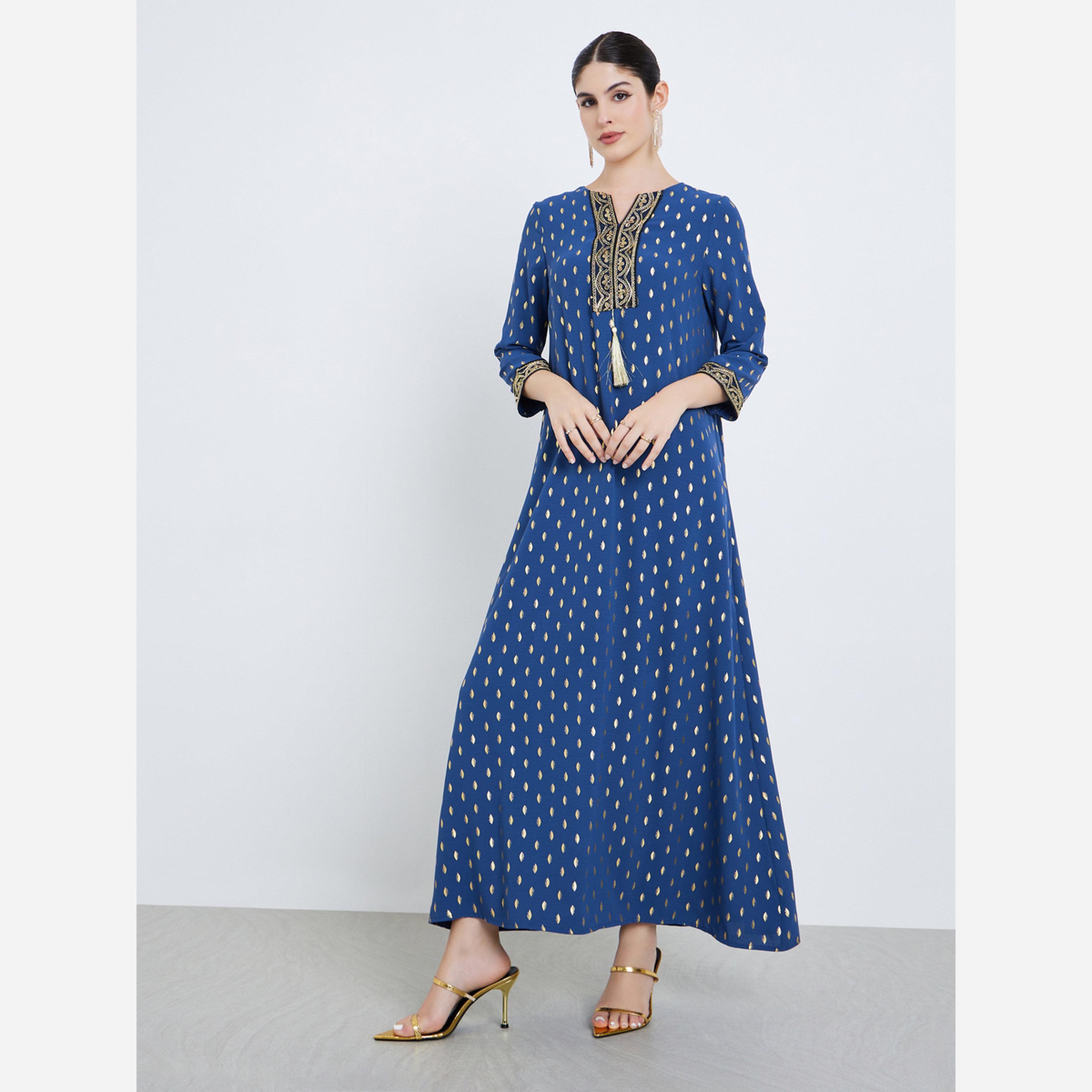 ستايلي - جلابية مزينة بالدانتيل عند الرقبة والأكمام بالإضافة إلى شرابة-women-arabicclothing-jalabiyas-image-2