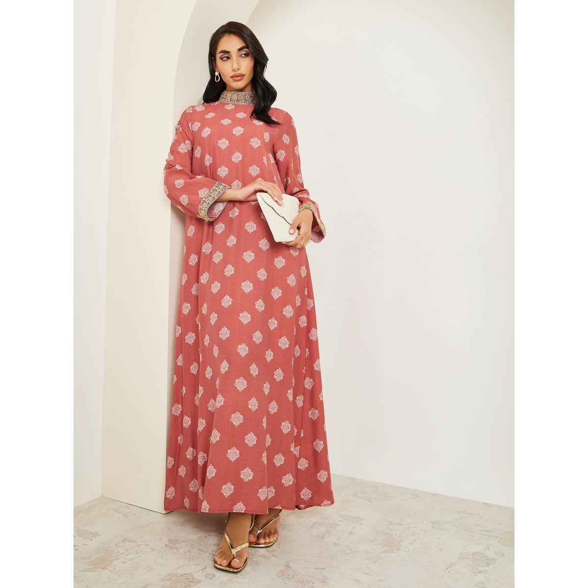 أميرة x ستايلي جلابية مطبوعة بياقة قائمة وتفاصيل دانتيل-women-arabicclothing-jalabiyas-image-1