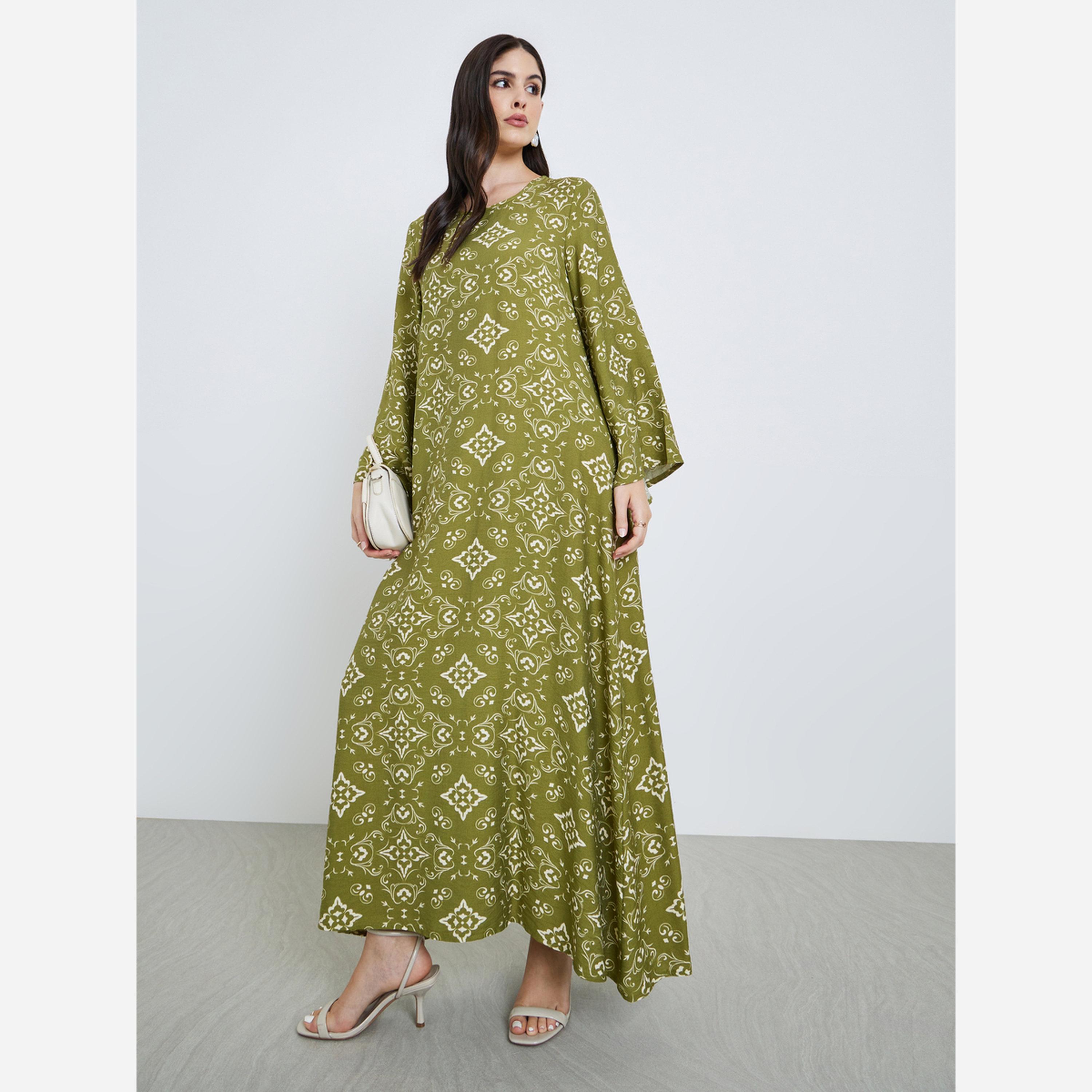Styli all over print jalabiya with flared sleeve. Back neckline with teardrop button-women-arabicclothing-jalabiyas-image-1