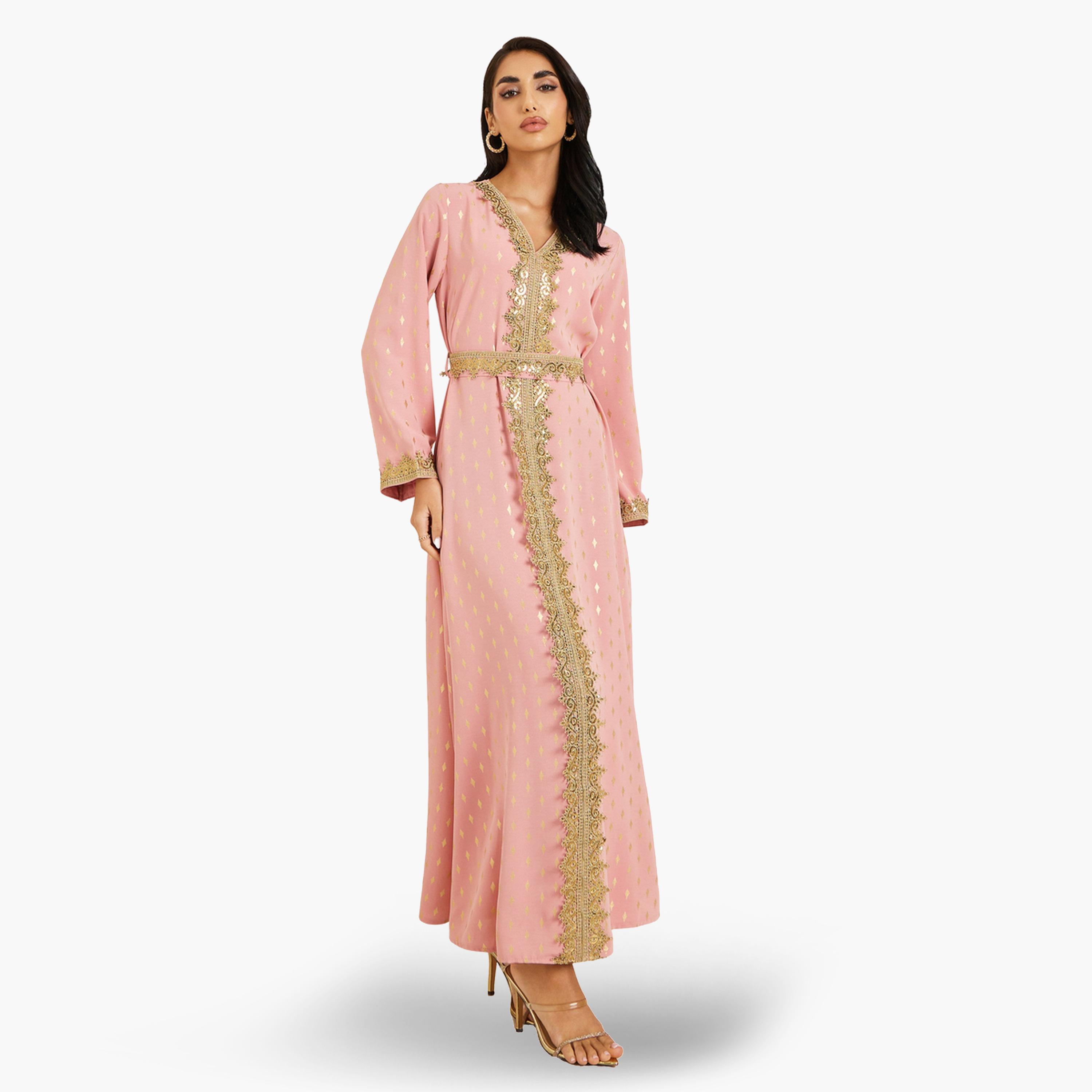 قفطان مطرز بتصميم واسع من الأسفل-women-arabicclothing-kaftan-image-1