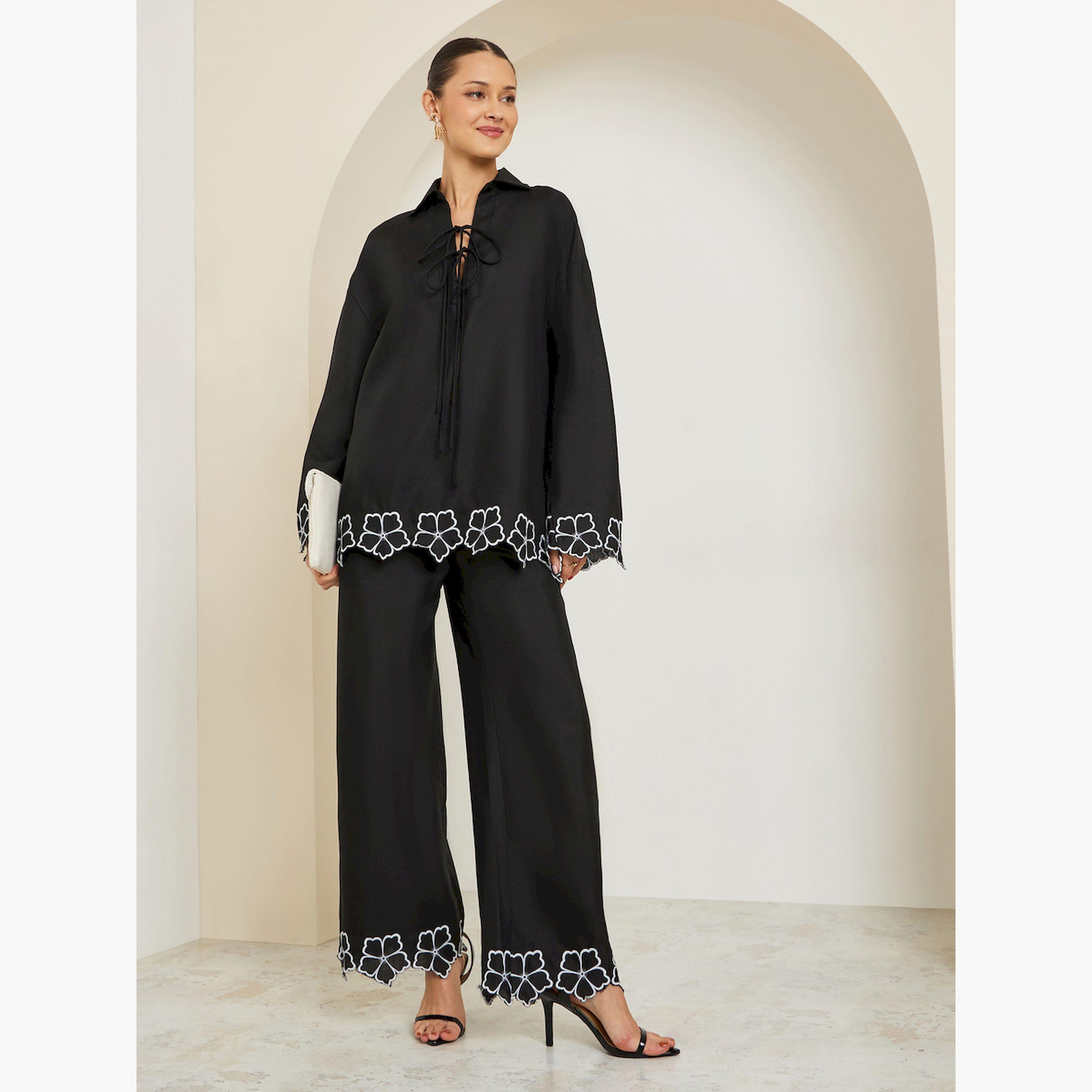 بلوزة واسعة بتفاصيل مُطرّزة مع أربطة-women-clothing-shirtsandblouses-blouses-image-2